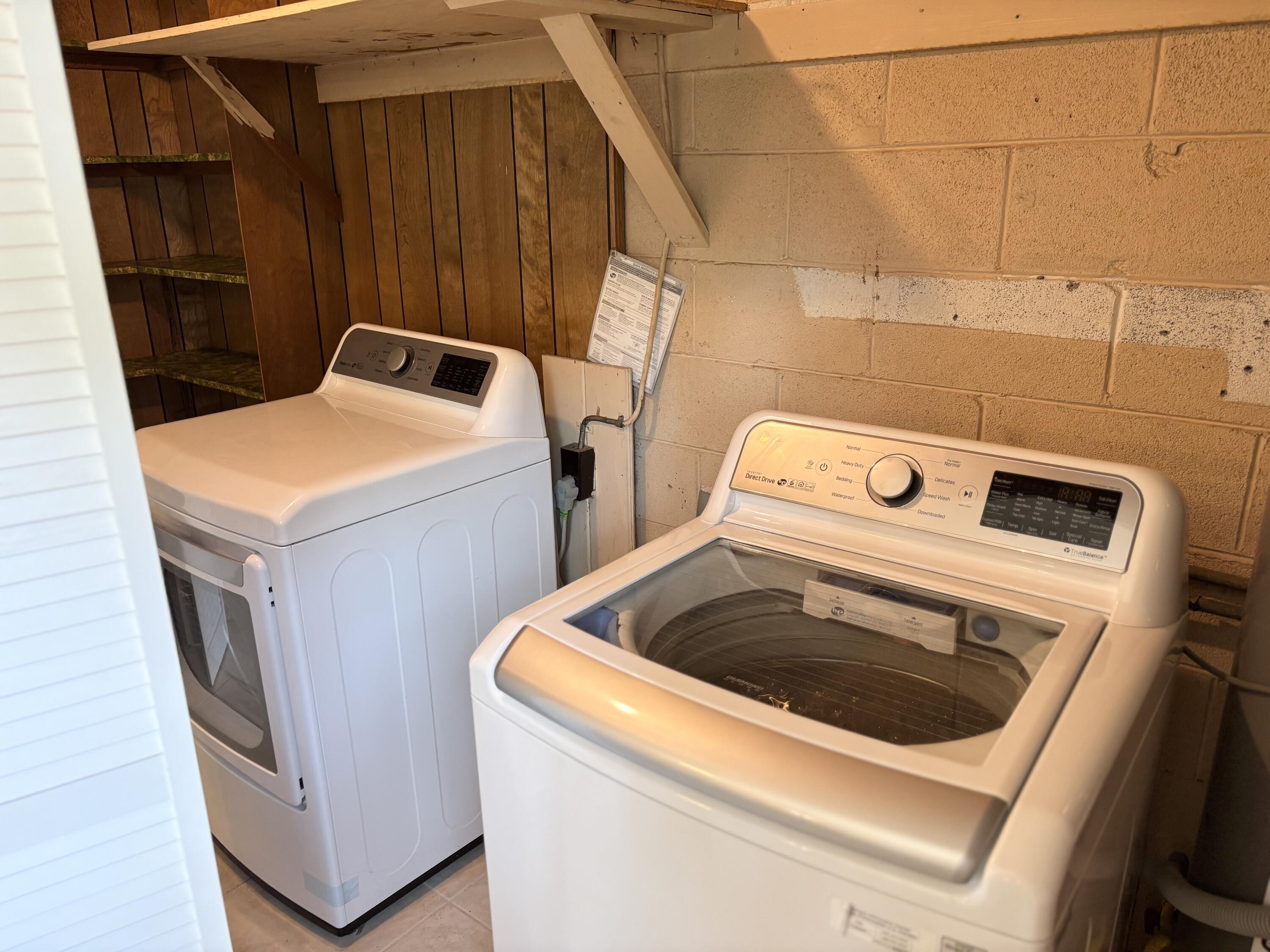 ELLIOTTS POINT 7TH ADDN - Residential Lease