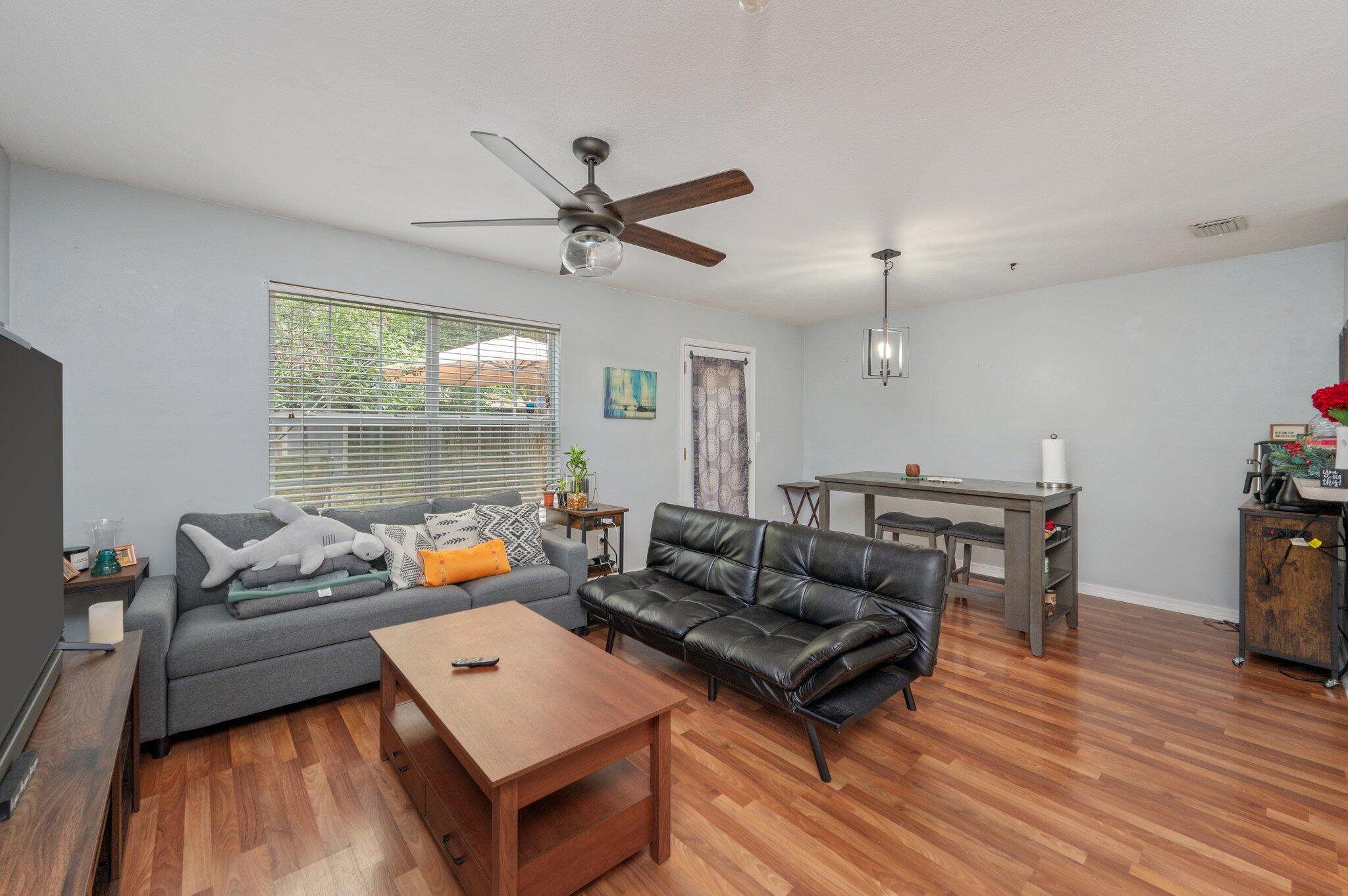 ADASHAN GARDYNS - Residential