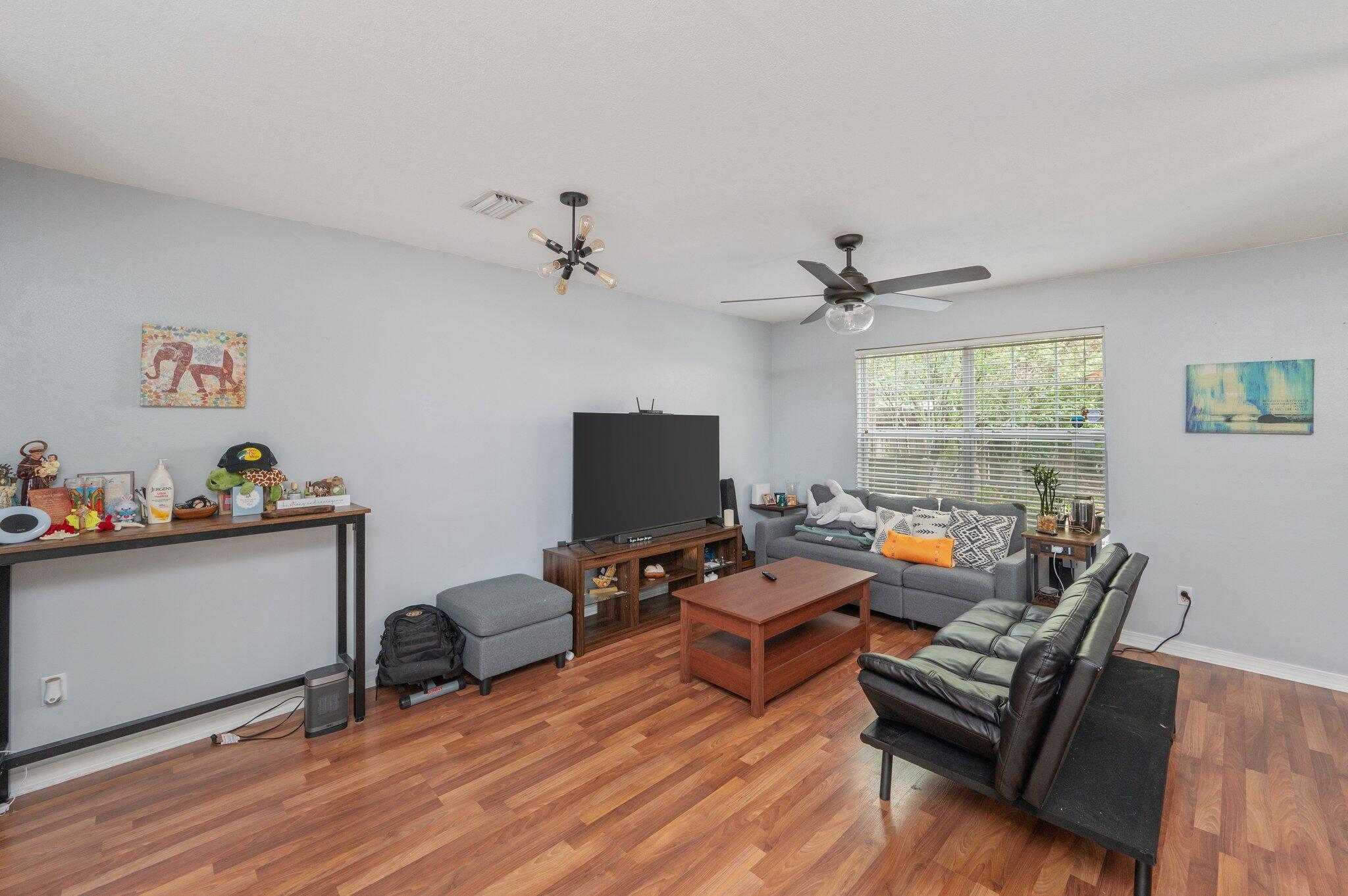 ADASHAN GARDYNS - Residential