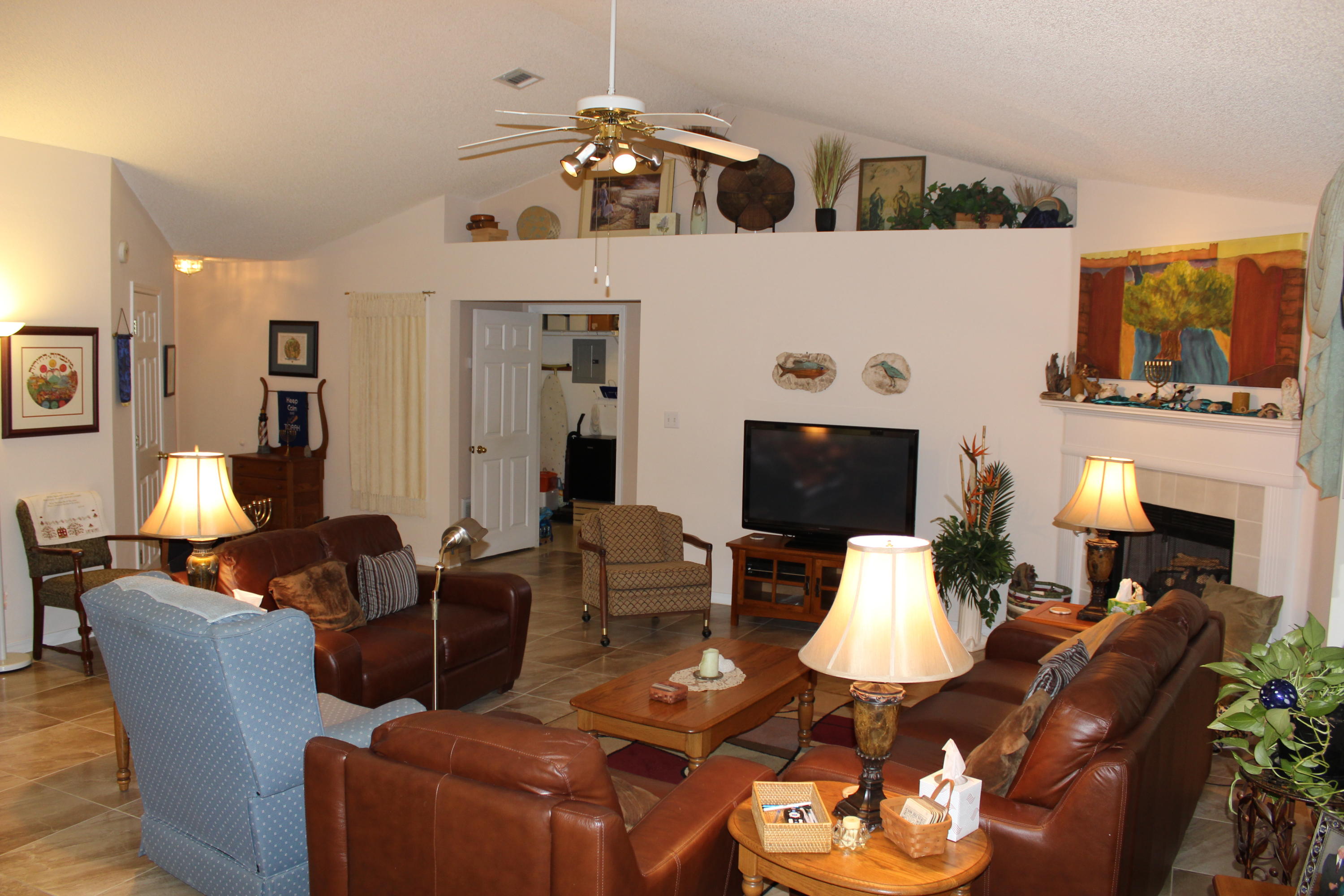 INDIAN WOODS - Residential