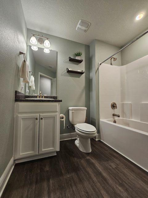 WILLOW CREEK PLANTATION - Residential Lease