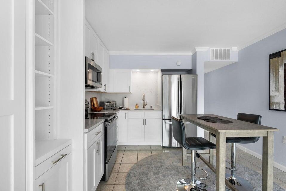 PIER ONE CONDO - Residential Lease