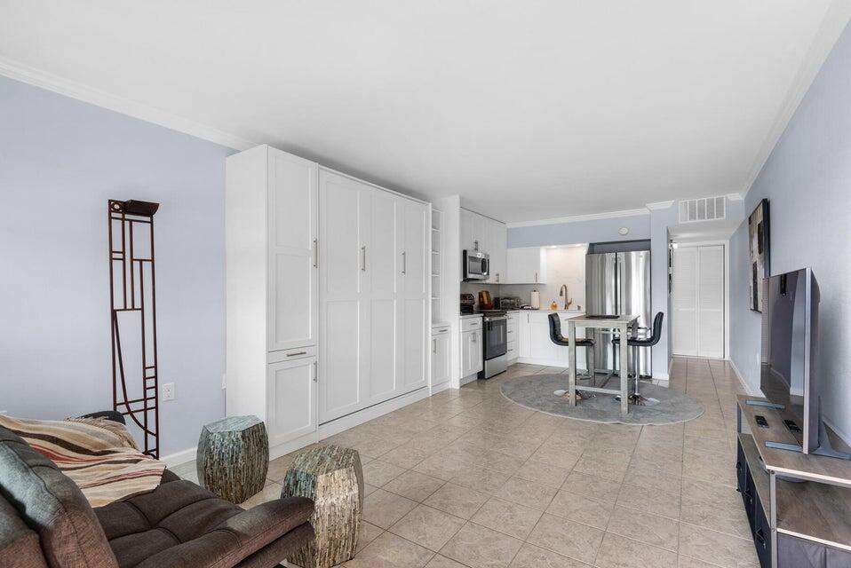 PIER ONE CONDO - Residential Lease