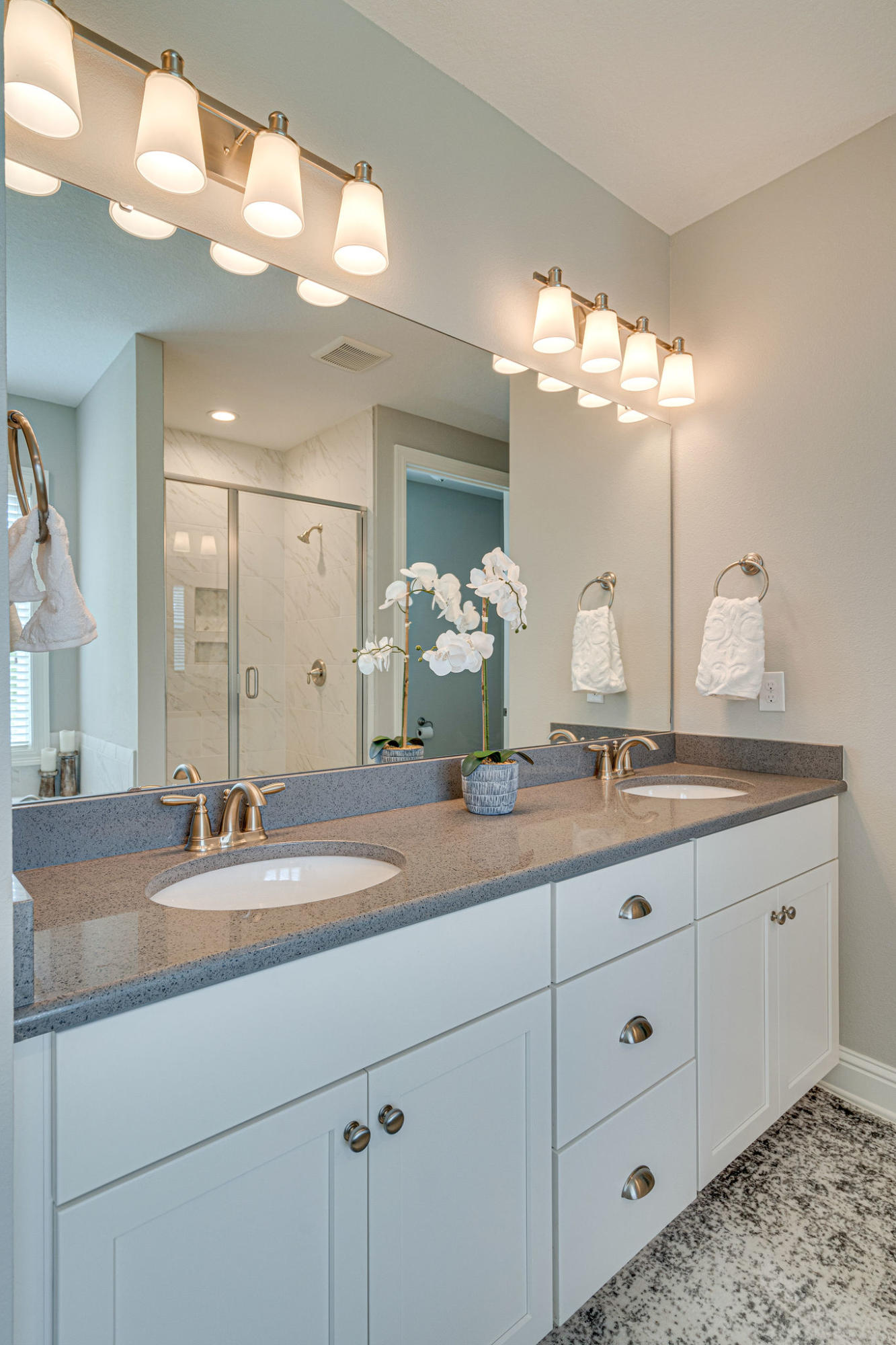 MILL CREEK FARMS - Residential