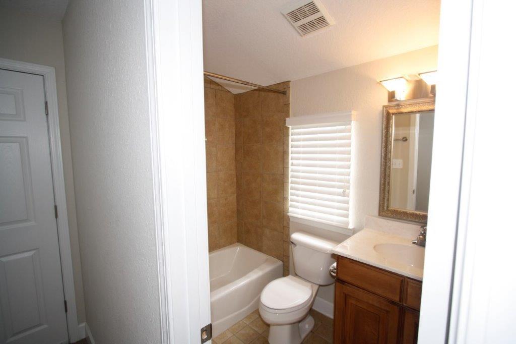 OLDE FLORIDA LAKES - Residential