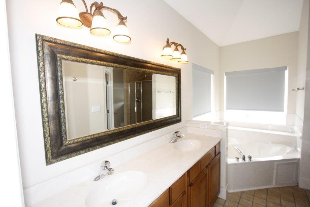 OLDE FLORIDA LAKES - Residential