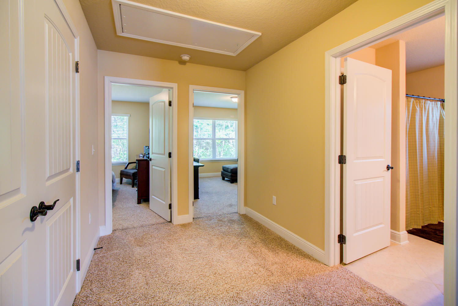 PLANTATION AT SANTA ROSA - Residential