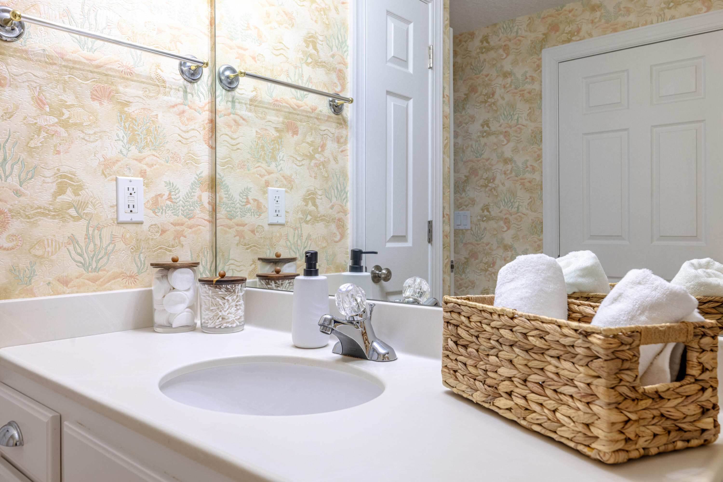 EMERALD ISLE - Residential