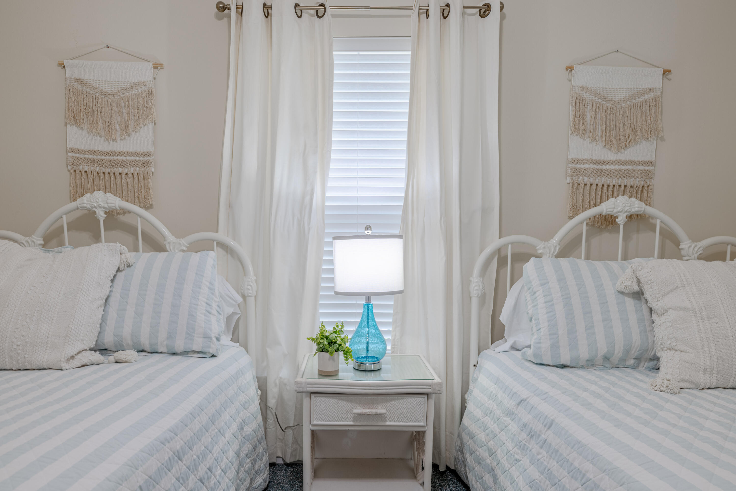 EMERALD ISLE - Residential