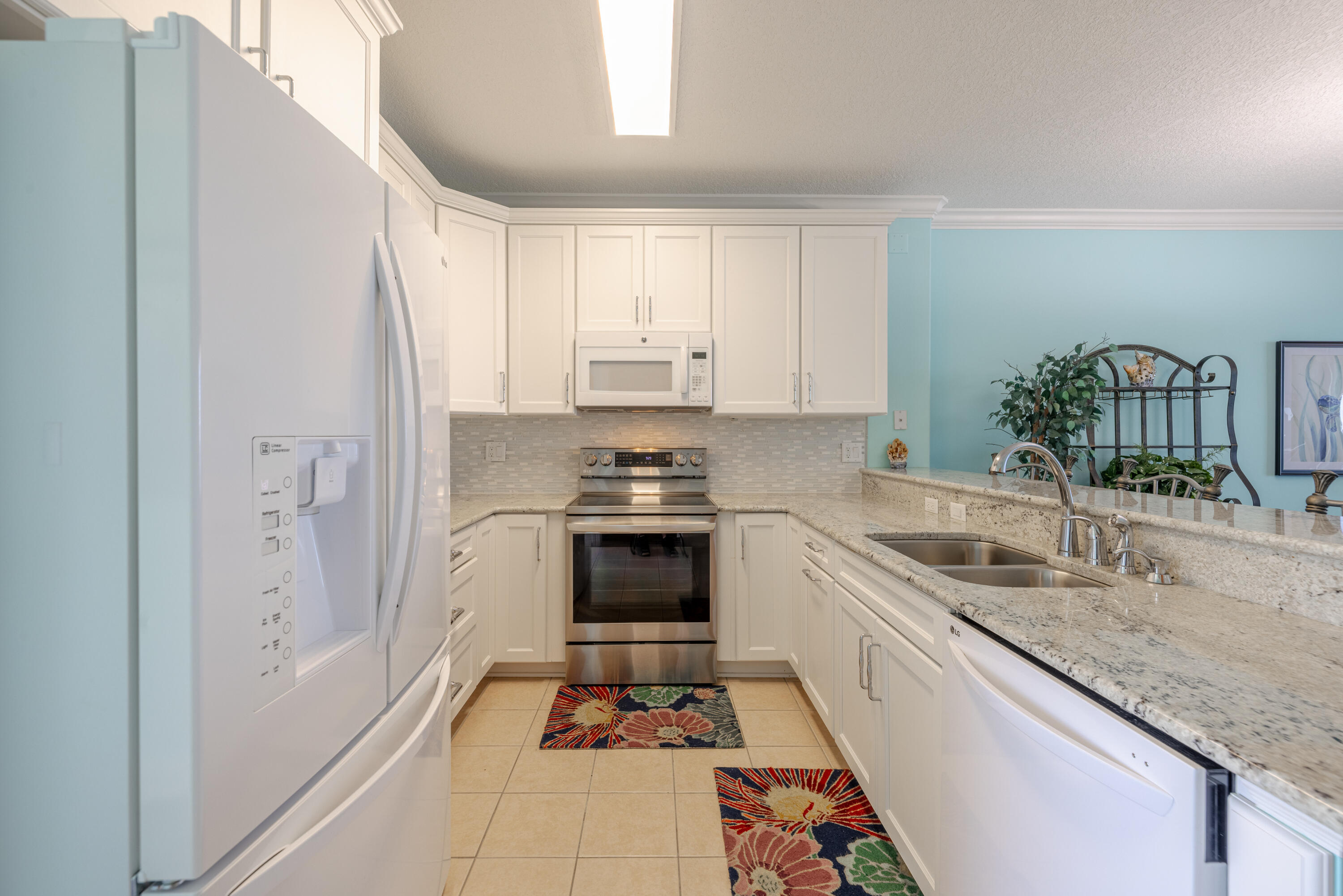 EMERALD ISLE - Residential