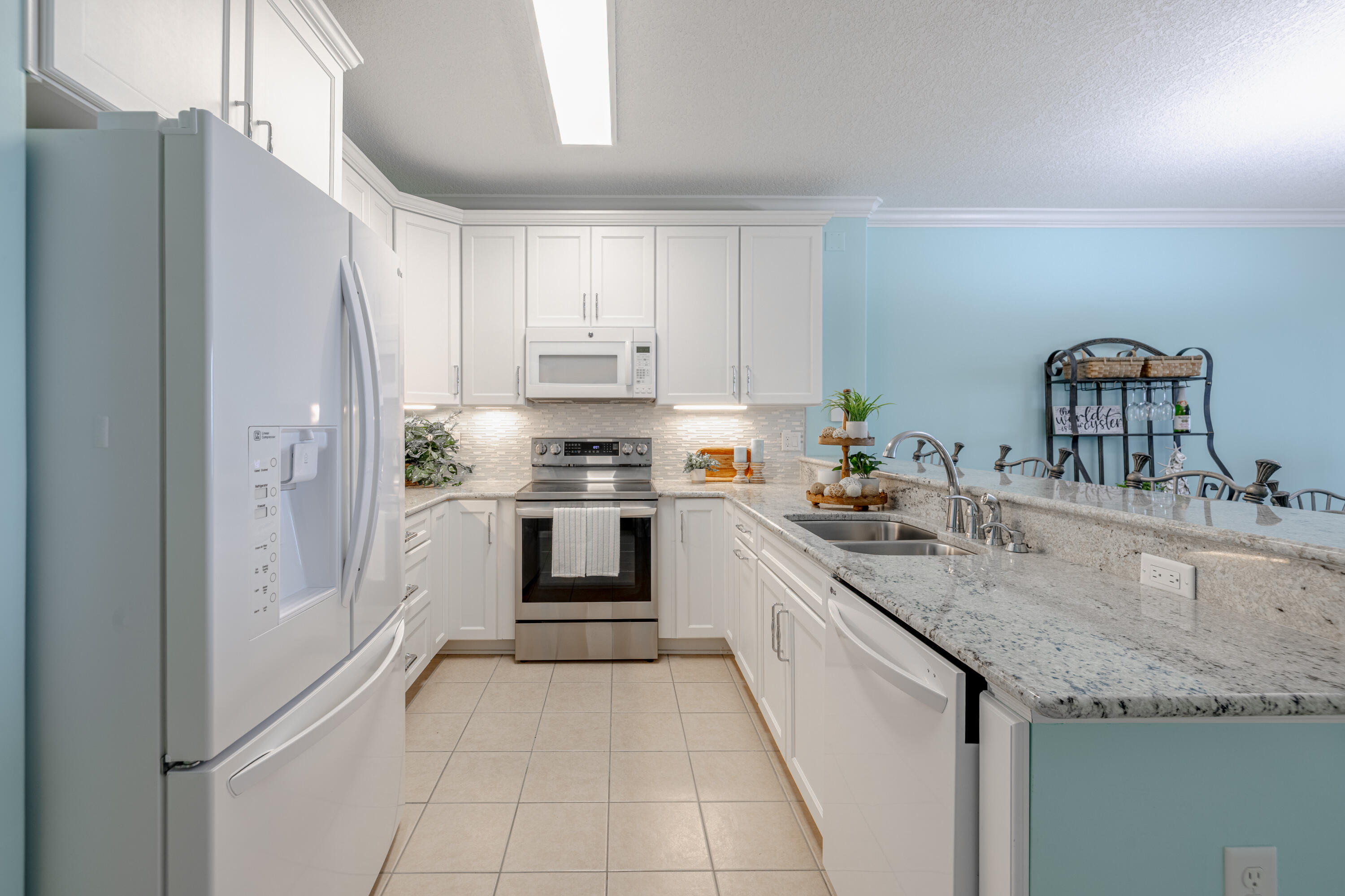 EMERALD ISLE - Residential