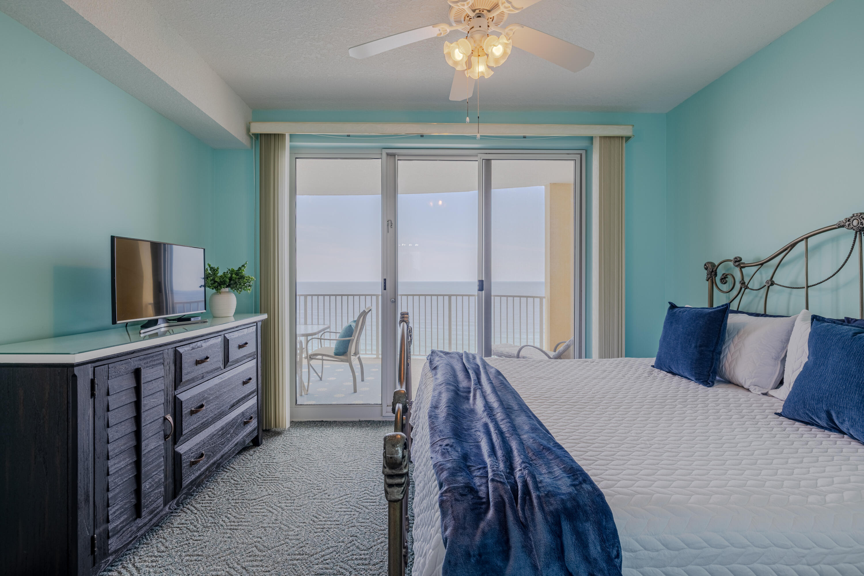 EMERALD ISLE - Residential