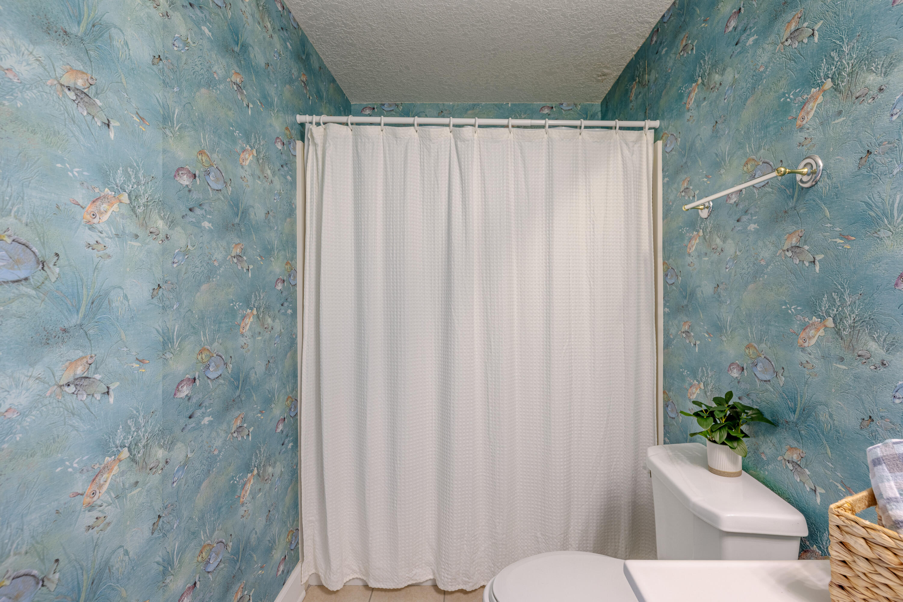 EMERALD ISLE - Residential