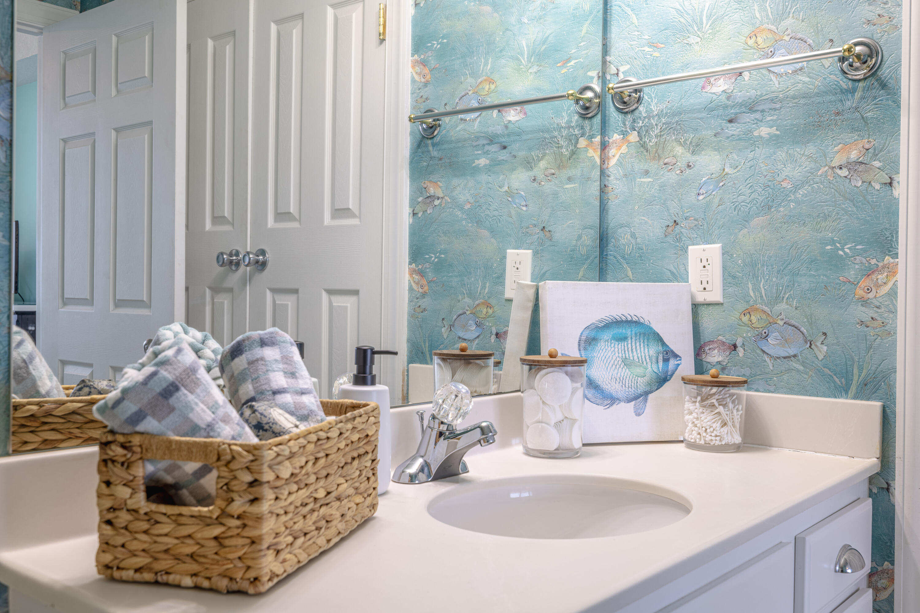 EMERALD ISLE - Residential