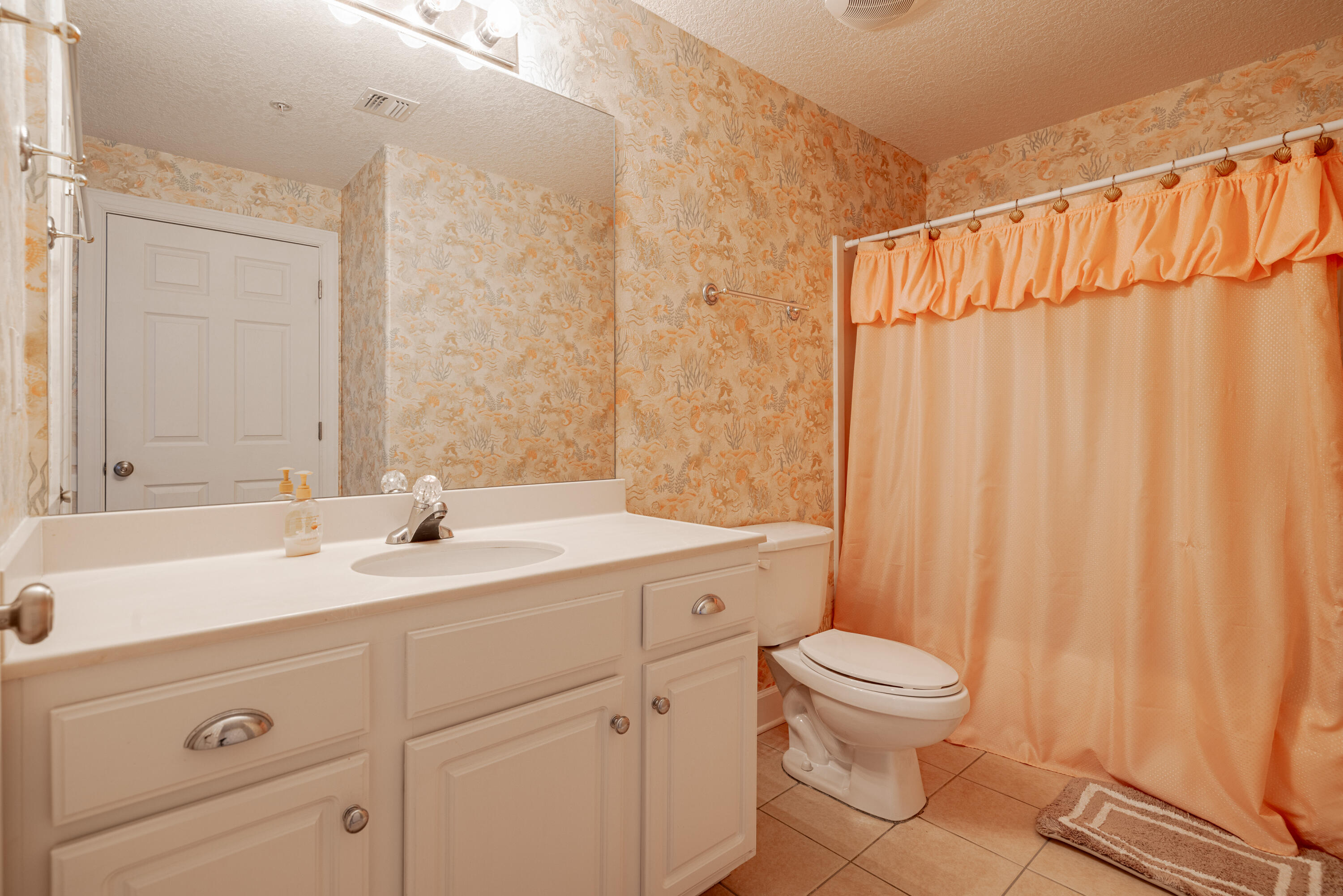 EMERALD ISLE - Residential