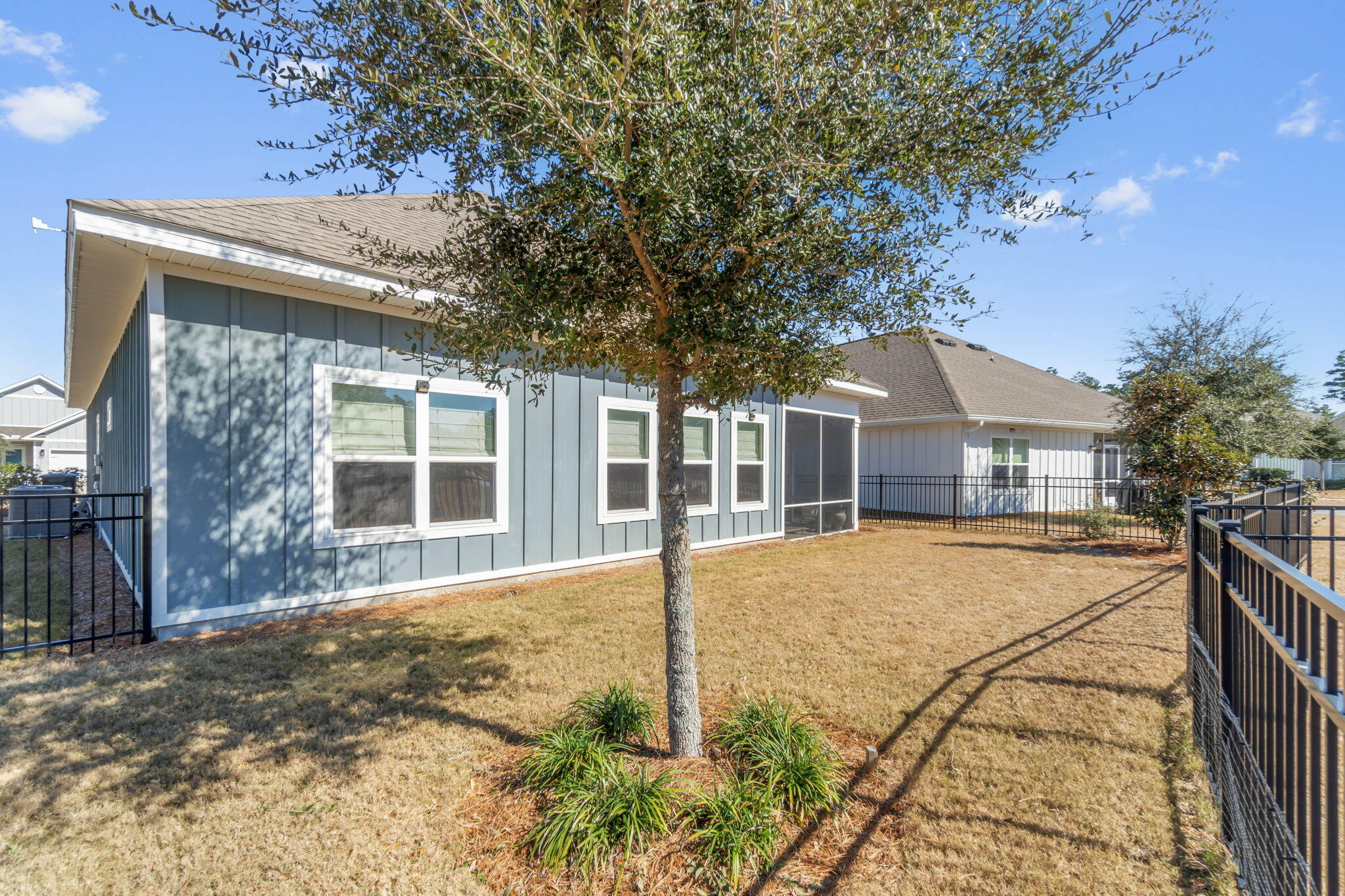 HAMMOCK BAY - FIREFLY - Residential