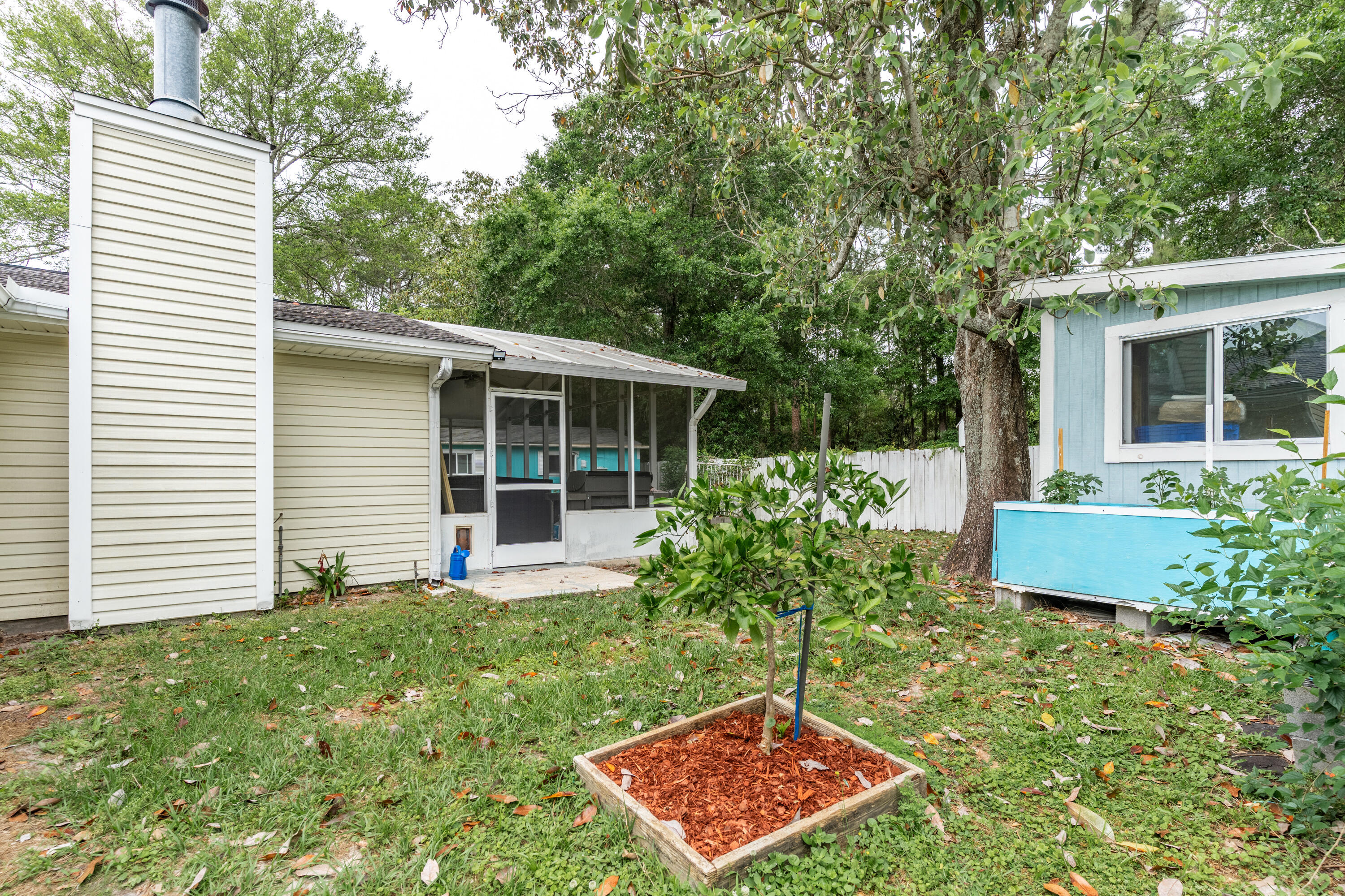 PINE MEADOWS - Residential