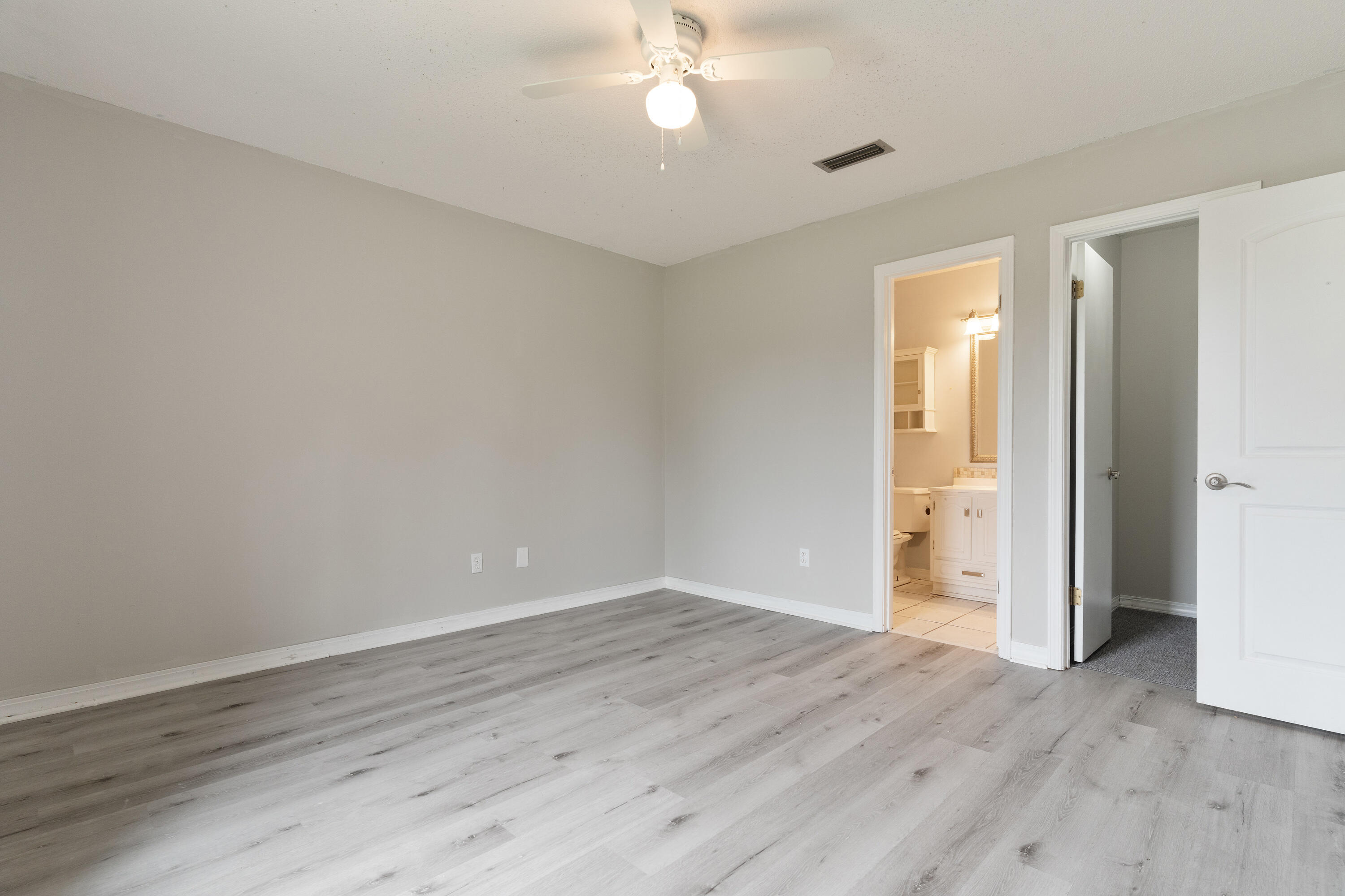PINE MEADOWS - Residential