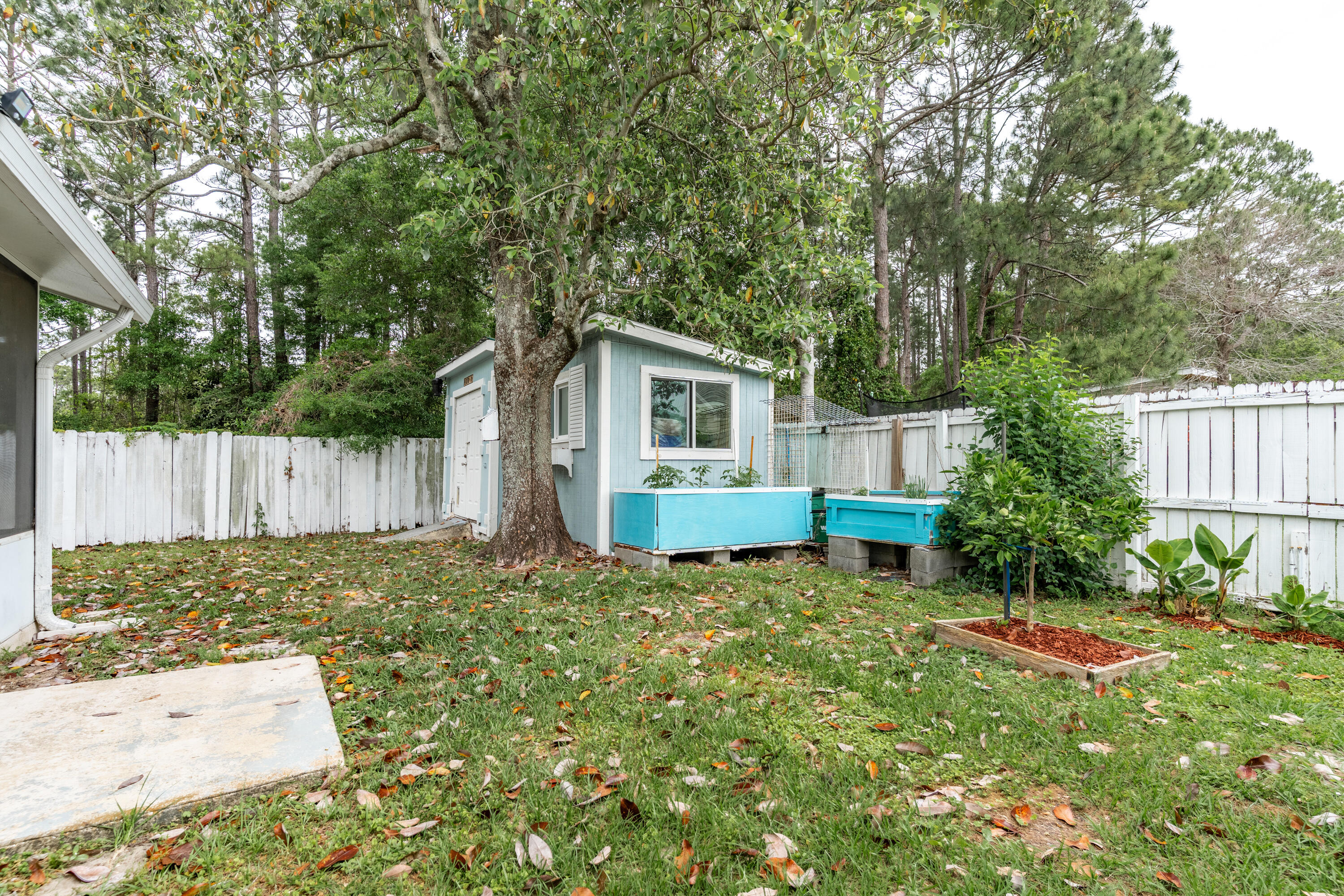 PINE MEADOWS - Residential