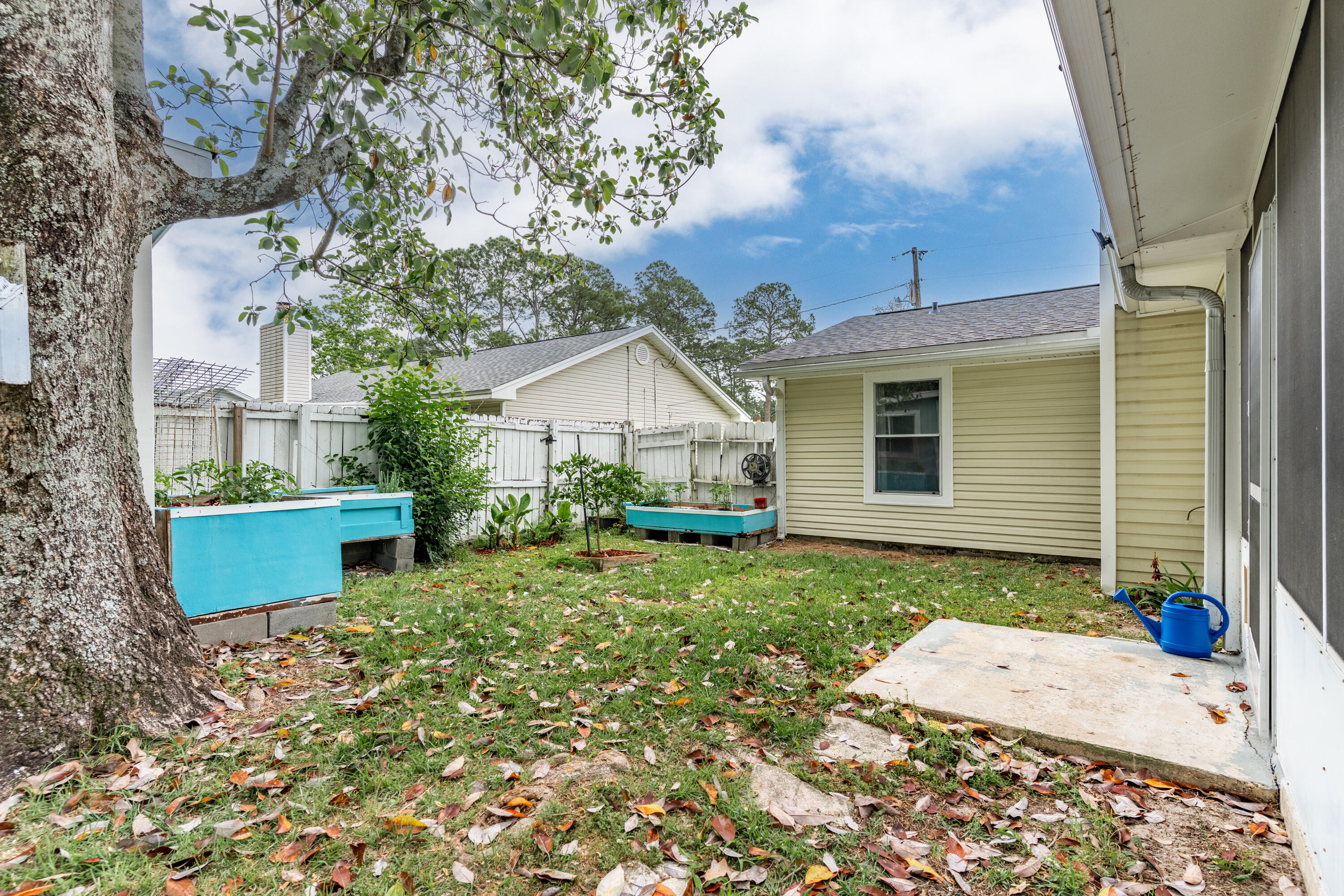 PINE MEADOWS - Residential