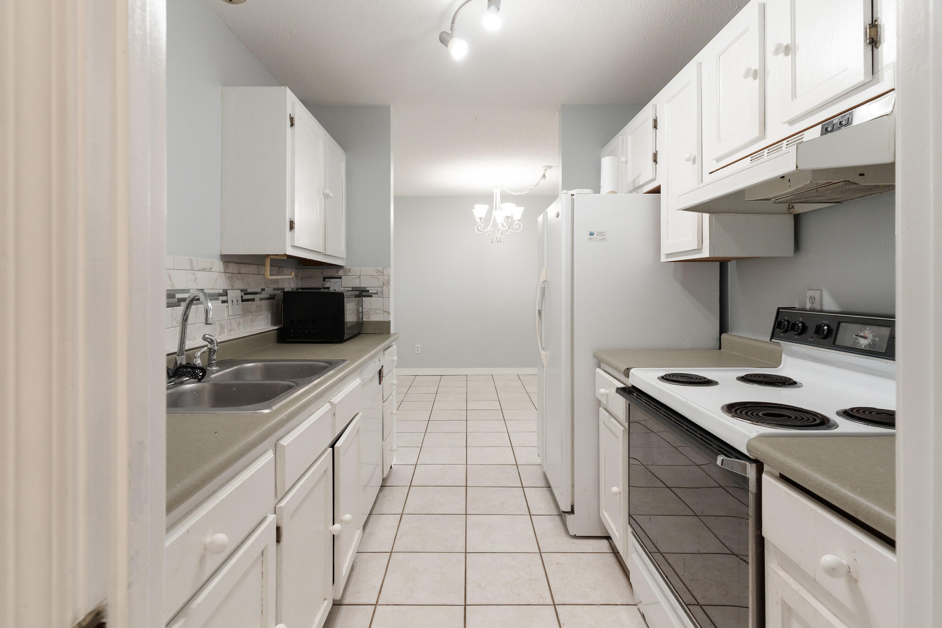PINE MEADOWS - Residential