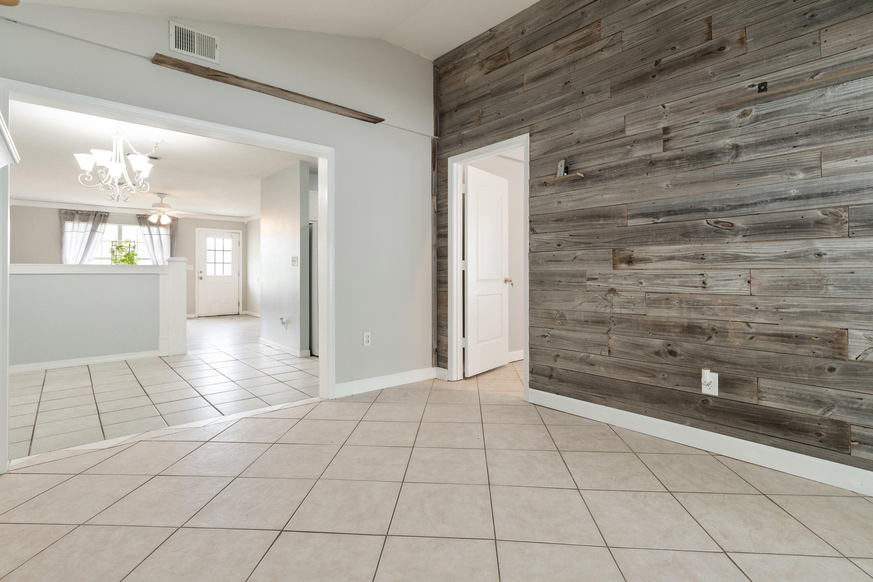 PINE MEADOWS - Residential