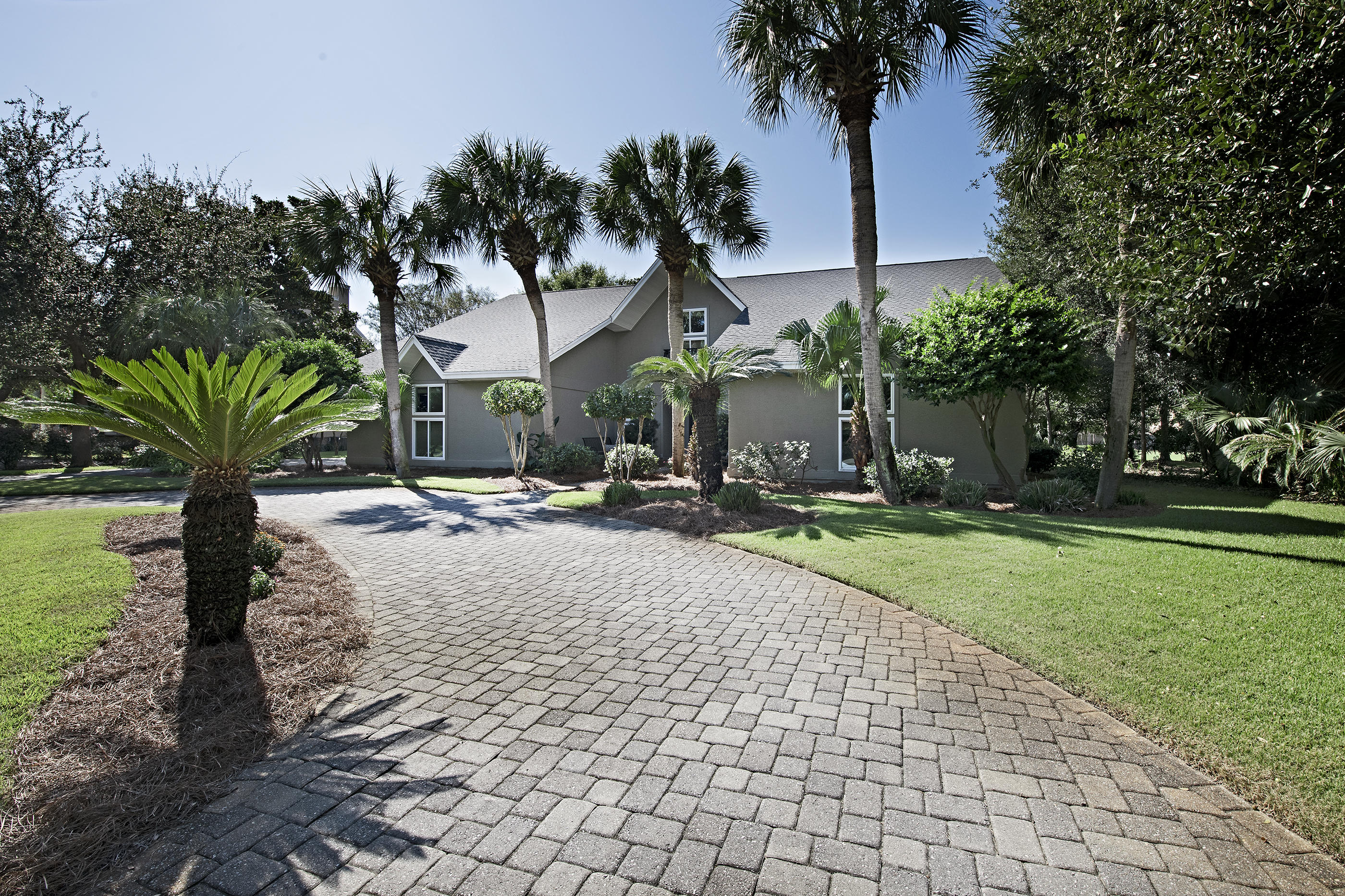 GOLF VIEW - Residential