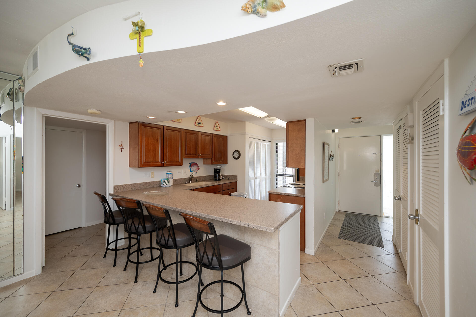 MAINSAIL CONDO PH 1 - Residential