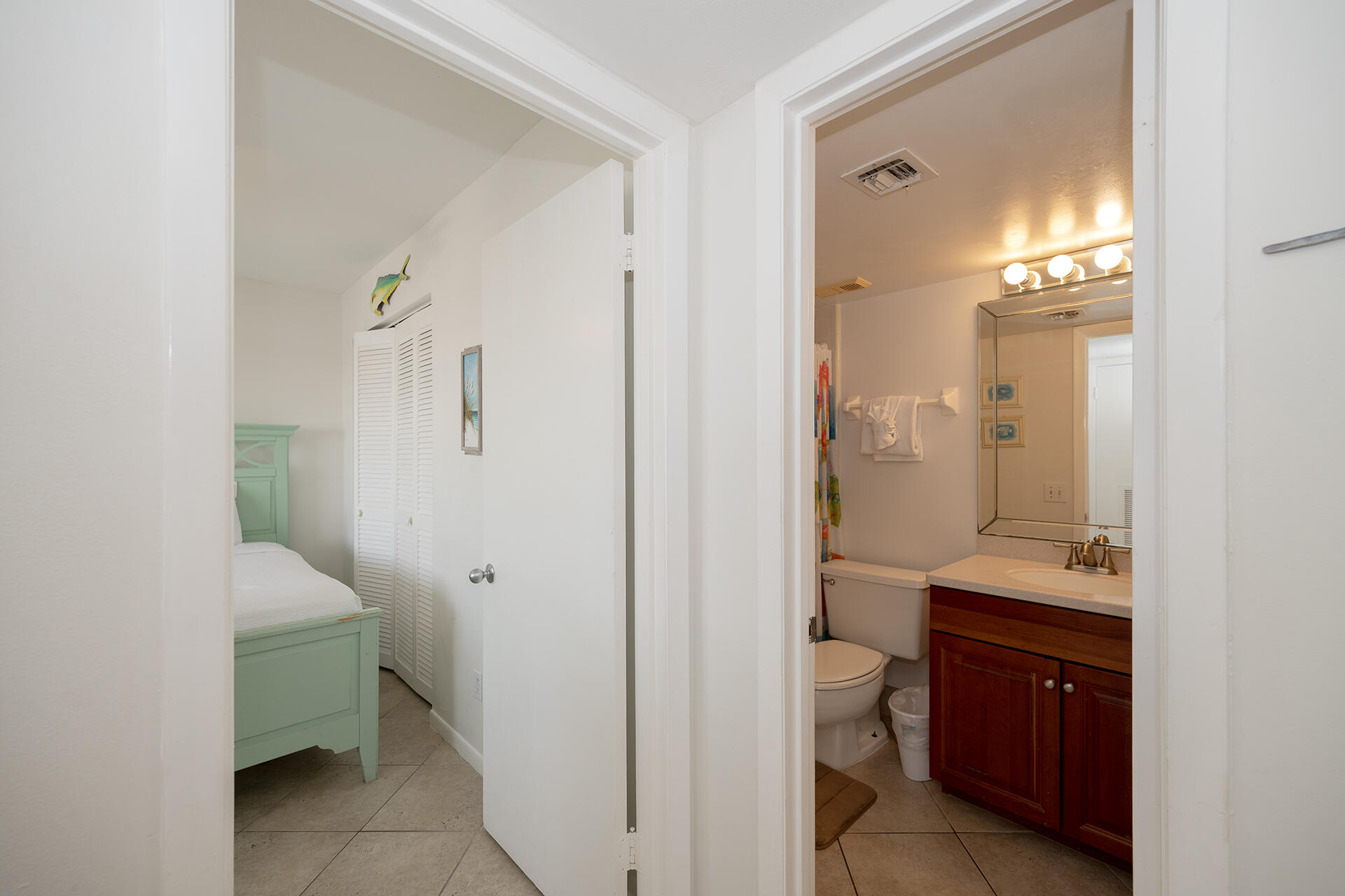 MAINSAIL CONDO PH 1 - Residential
