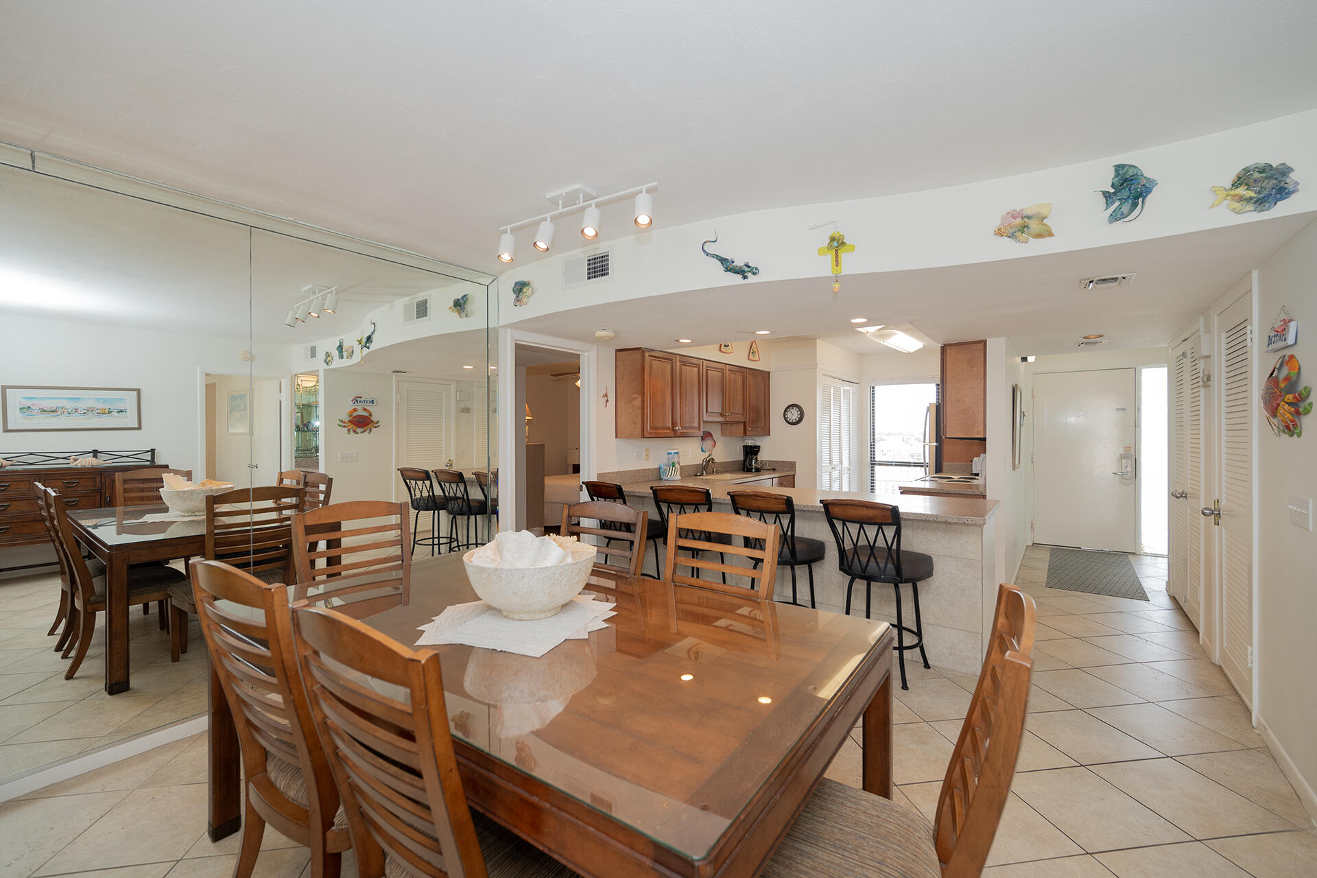 MAINSAIL CONDO PH 1 - Residential