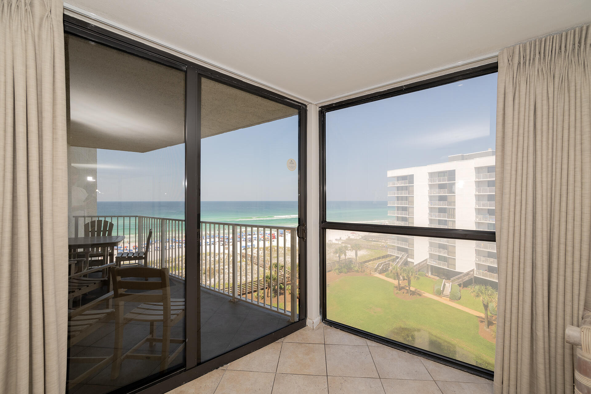 MAINSAIL CONDO PH 1 - Residential
