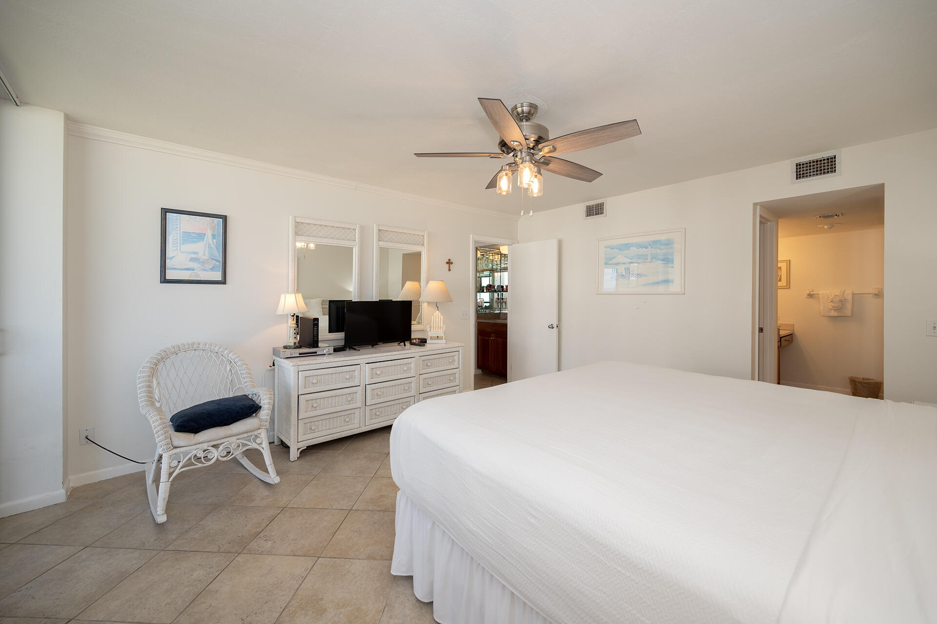 MAINSAIL CONDO PH 1 - Residential