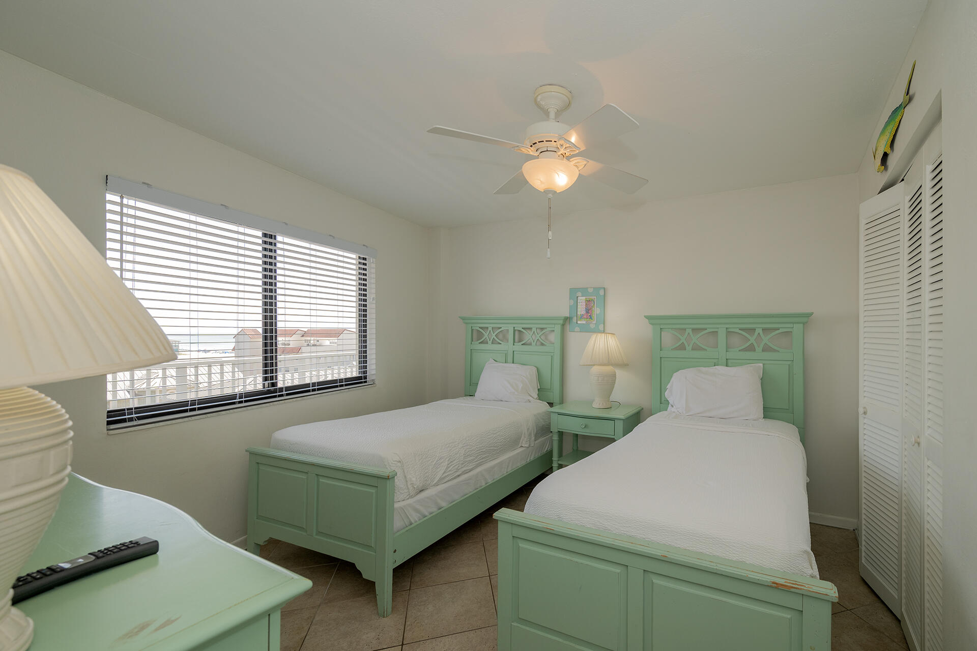 MAINSAIL CONDO PH 1 - Residential