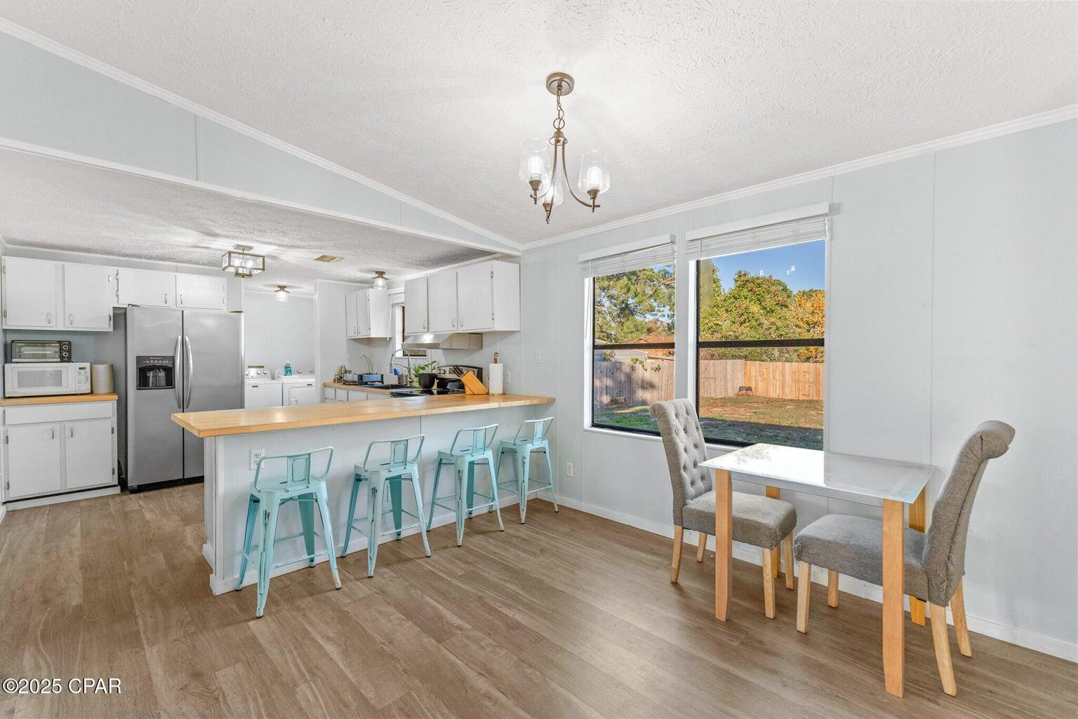 NORTH LAGOON OAKS 5TH ADDN - Residential