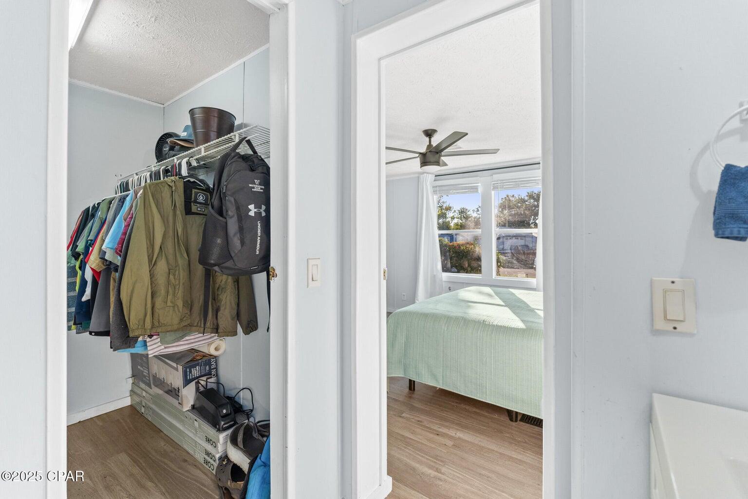 NORTH LAGOON OAKS 5TH ADDN - Residential