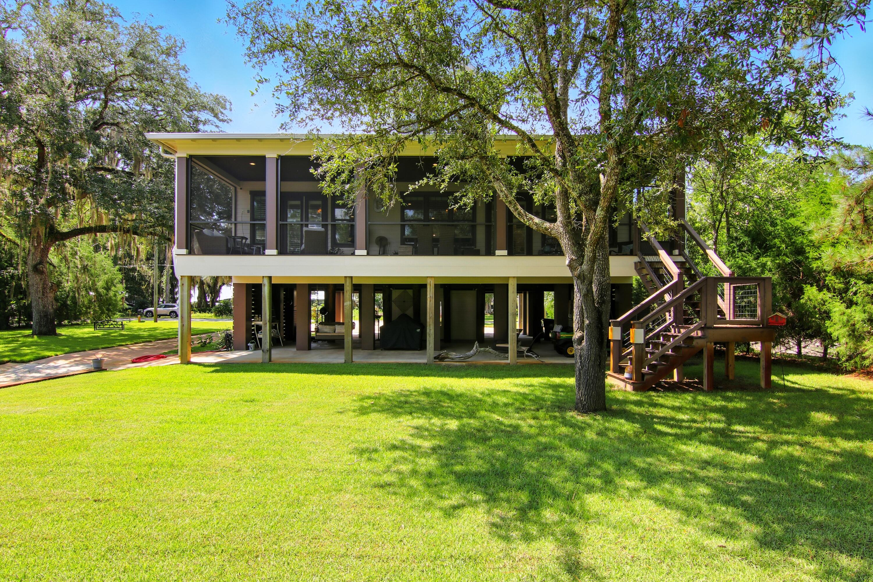 TWIN OAKS 1ST ADDN - Residential