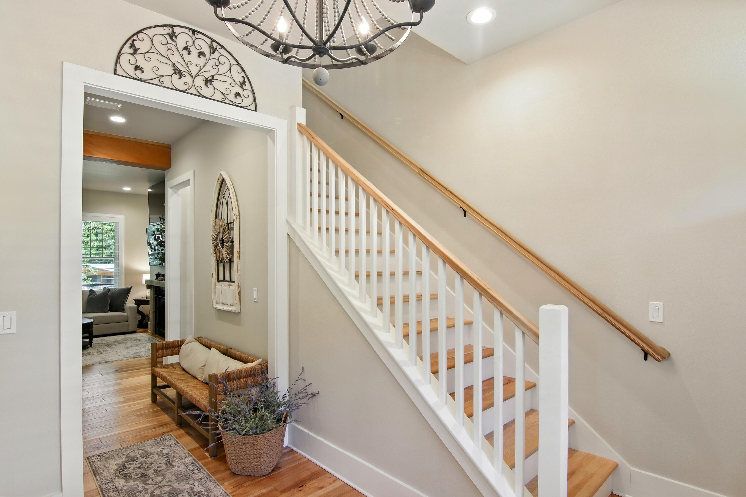 TWIN OAKS 1ST ADDN - Residential