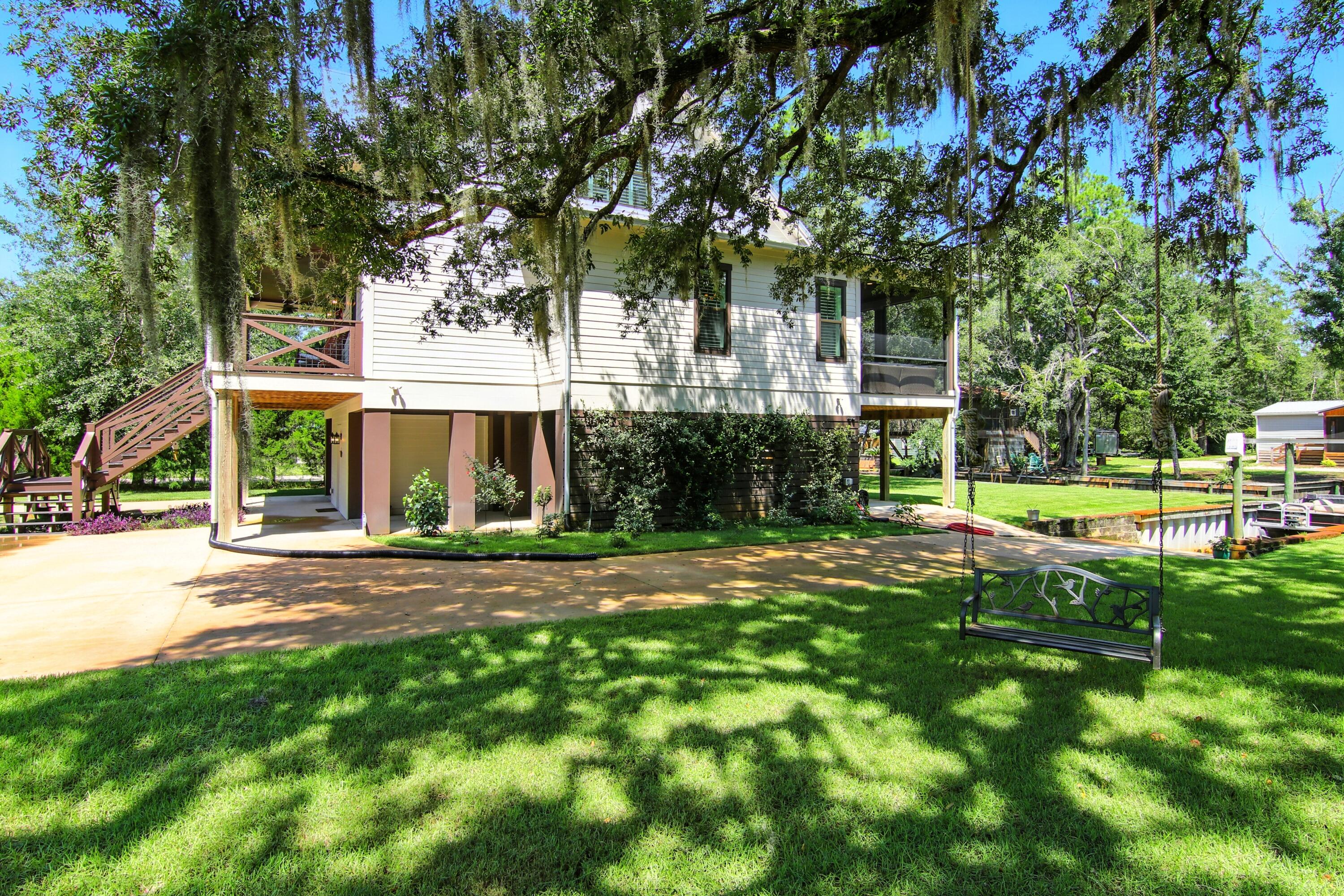 TWIN OAKS 1ST ADDN - Residential