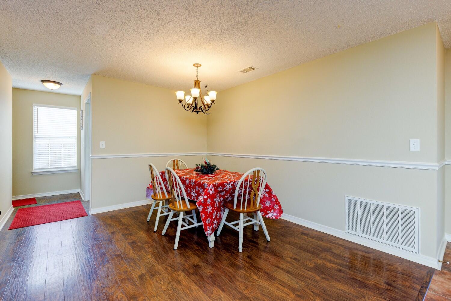HOLLYROD PARK - Residential