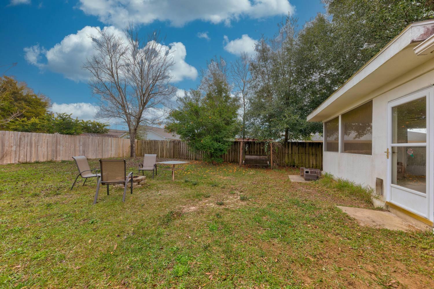 HOLLYROD PARK - Residential