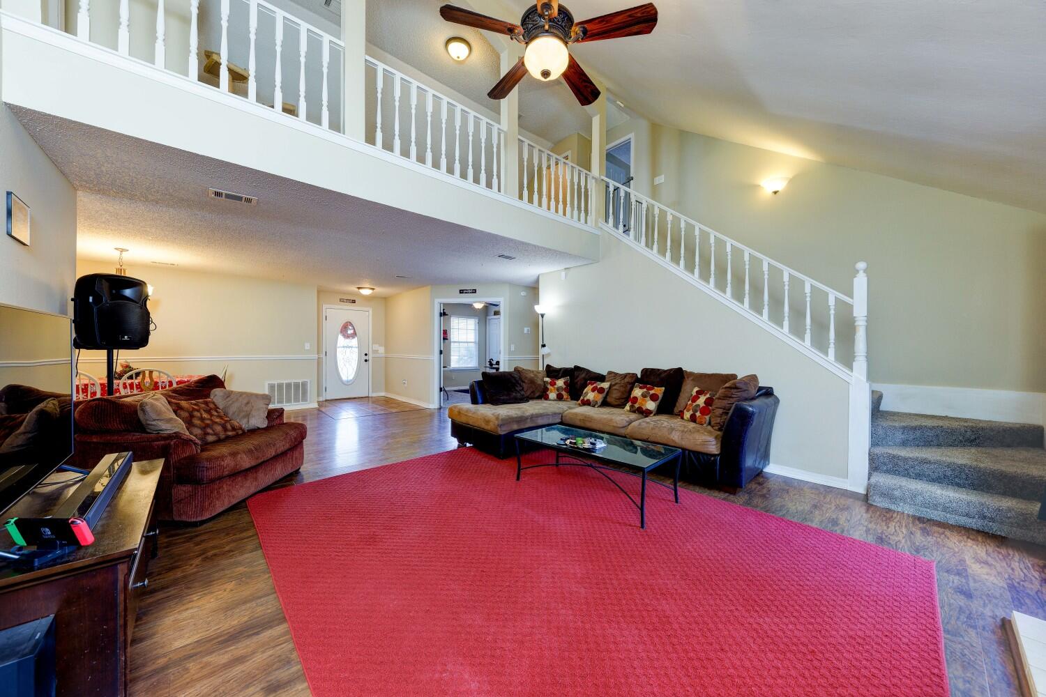HOLLYROD PARK - Residential