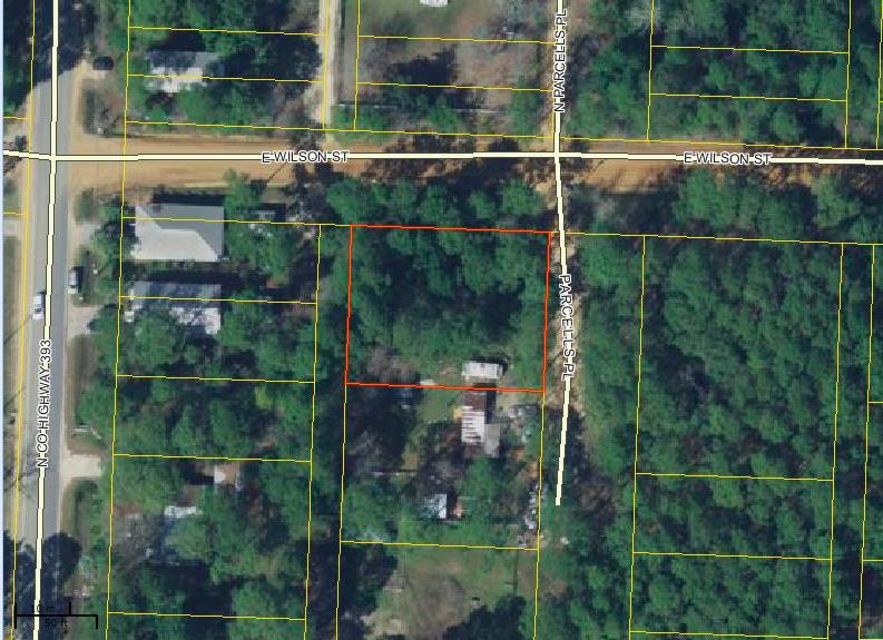 Come check out this priced to sell lot, in the heart of Santa Rosa Beach. Only a short walk to Cessna Park, that has boat launches, pavilions, grills, fishing, and more. Located in the middle of PCB and Destin, and a short drive to the Gulf.