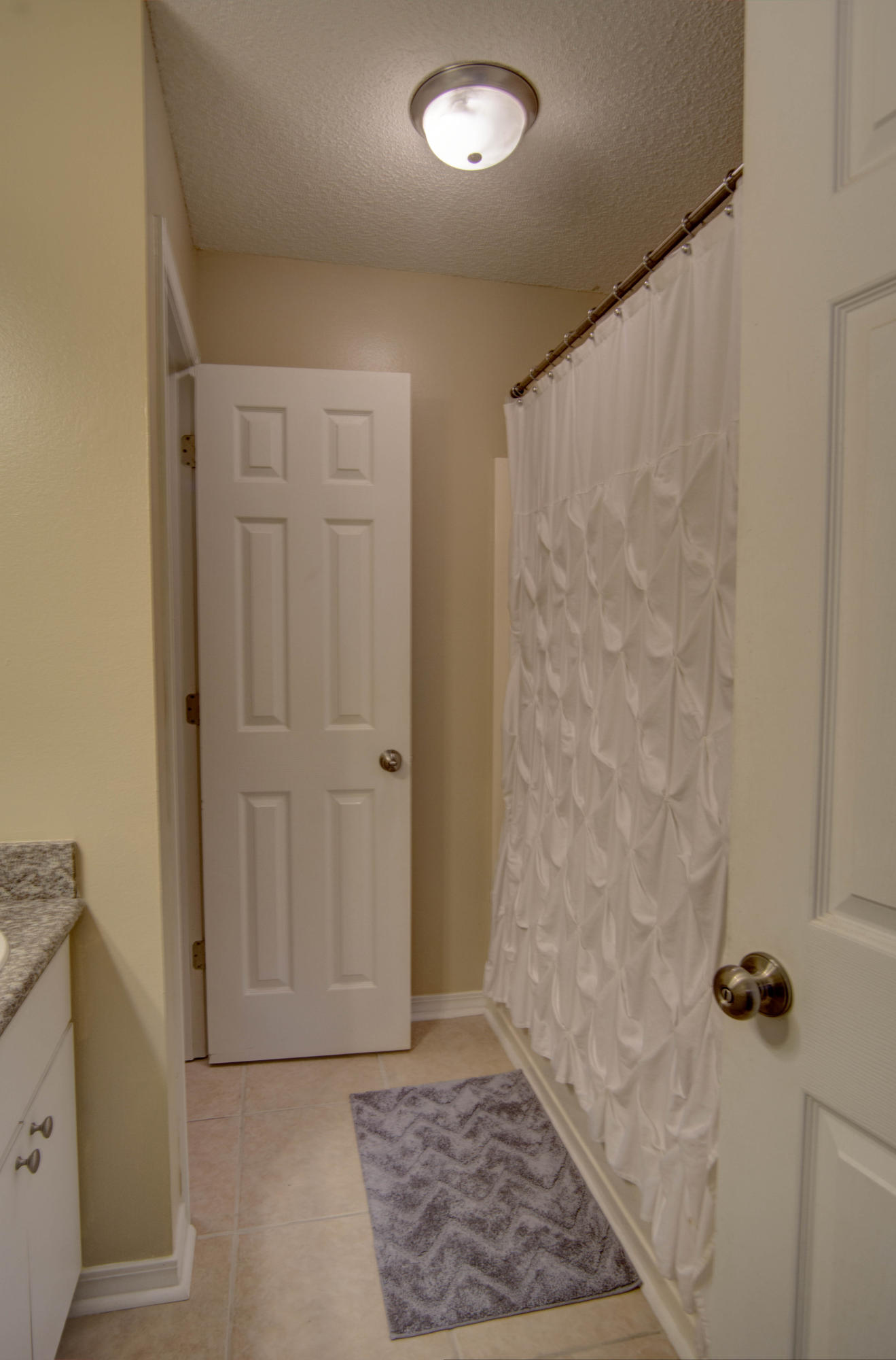 IVALEA GARDENS - Residential