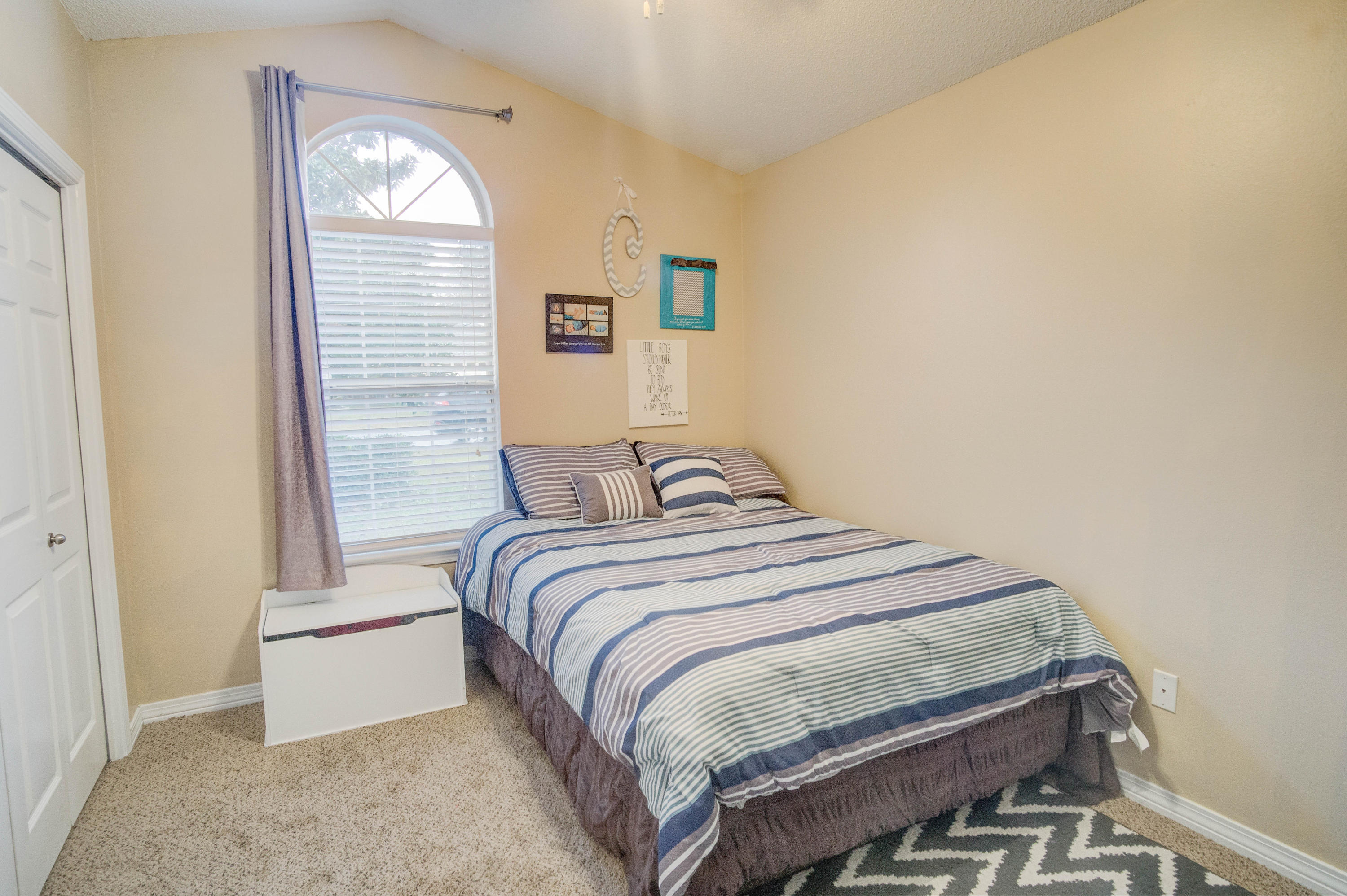 IVALEA GARDENS - Residential