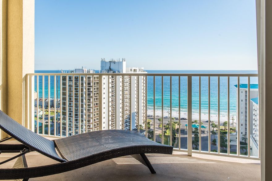 LOWEST PRICED 1 Bedroom 1.5 Bath ON THE MARKET! This unit is on the highest floor for the lowest price! Ariel dunes features a full resort living with every amenity imaginable. A short walk to the beach and shopping this location is perfect for a second home or a vacation rental. Don't miss out on this excellent investment or vacation getaway.