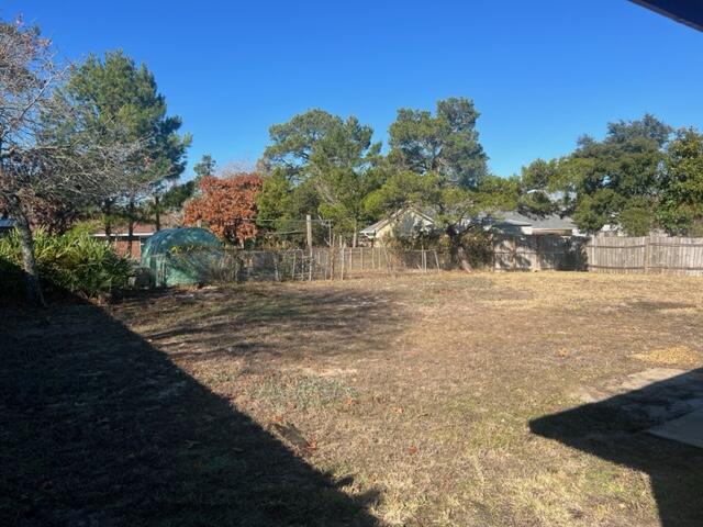 CHATEAU PRES DE LA MER - Residential Lease