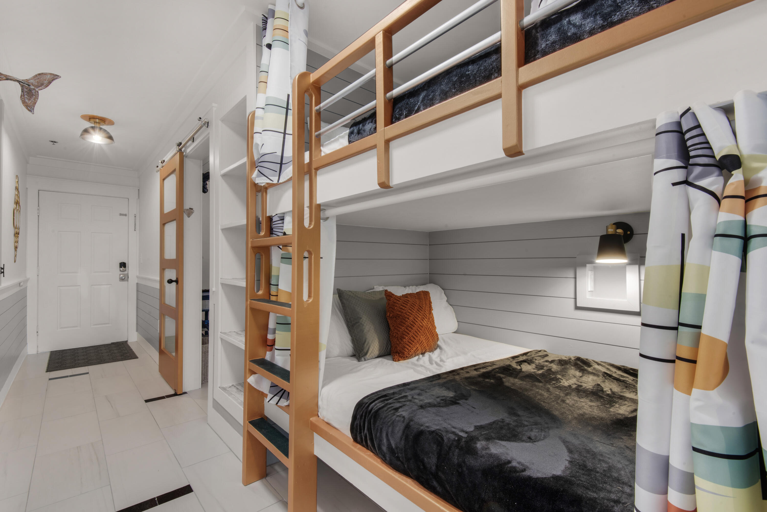 WINDANCER CONDO - Residential