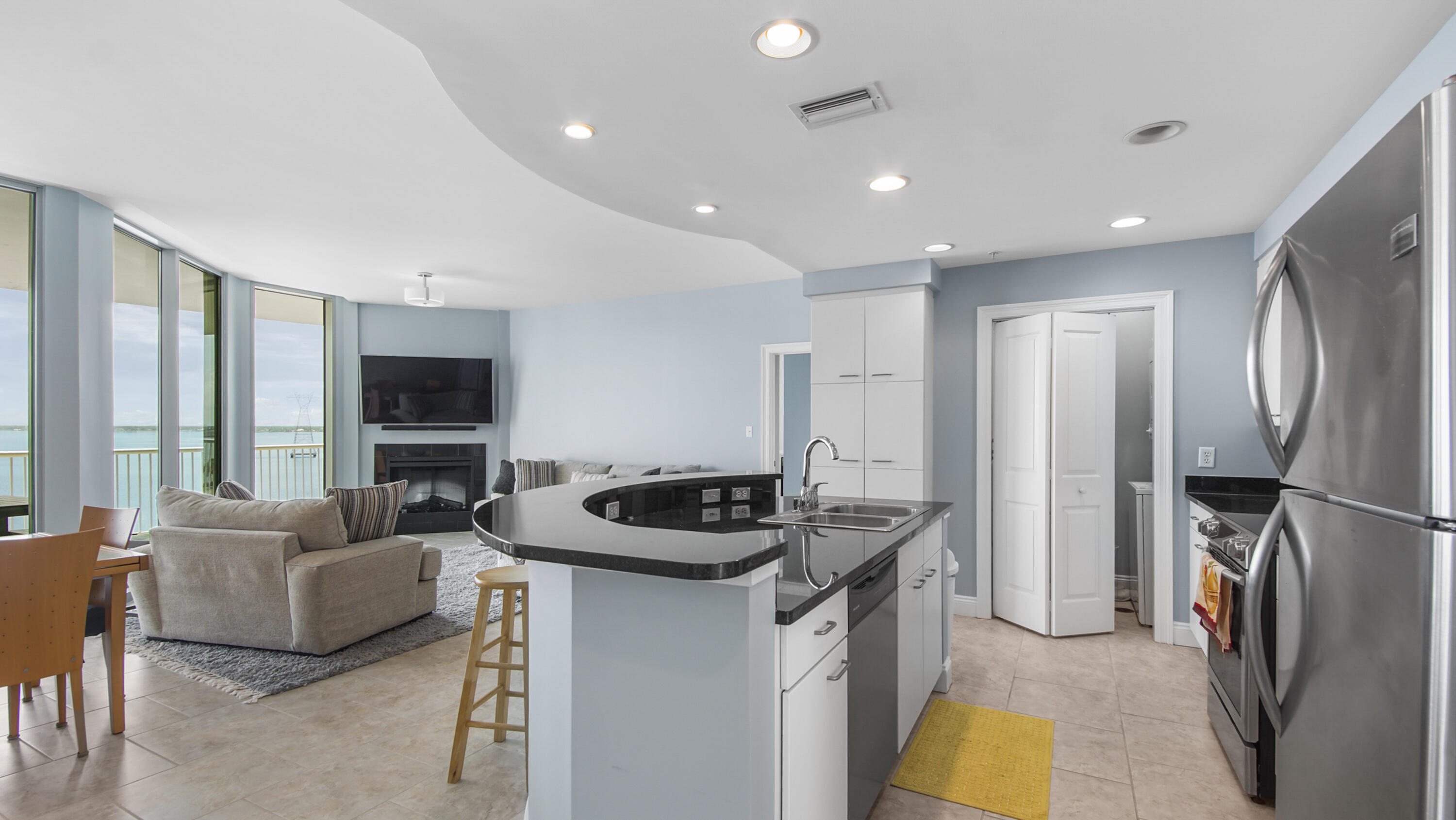 MARINA LANDING - Residential