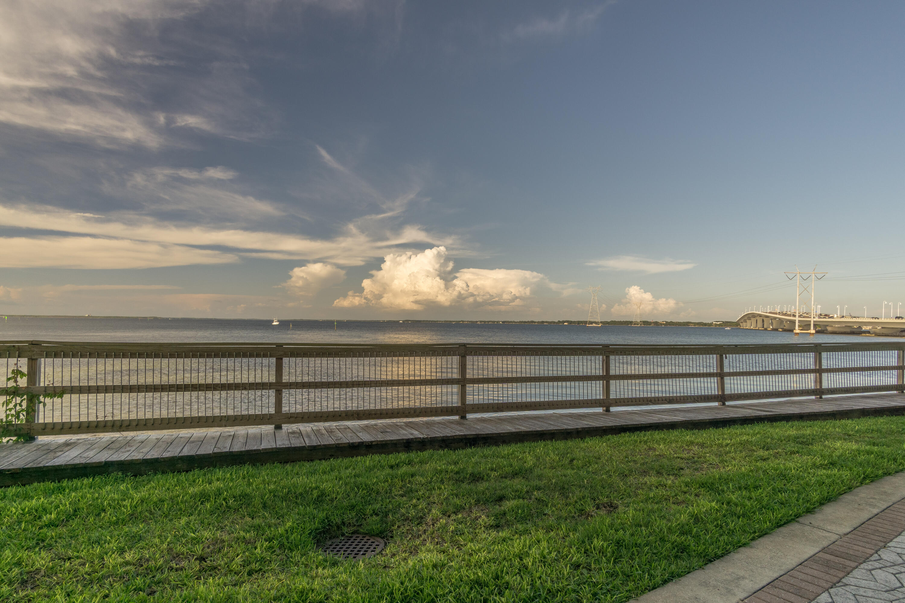 MARINA LANDING - Residential