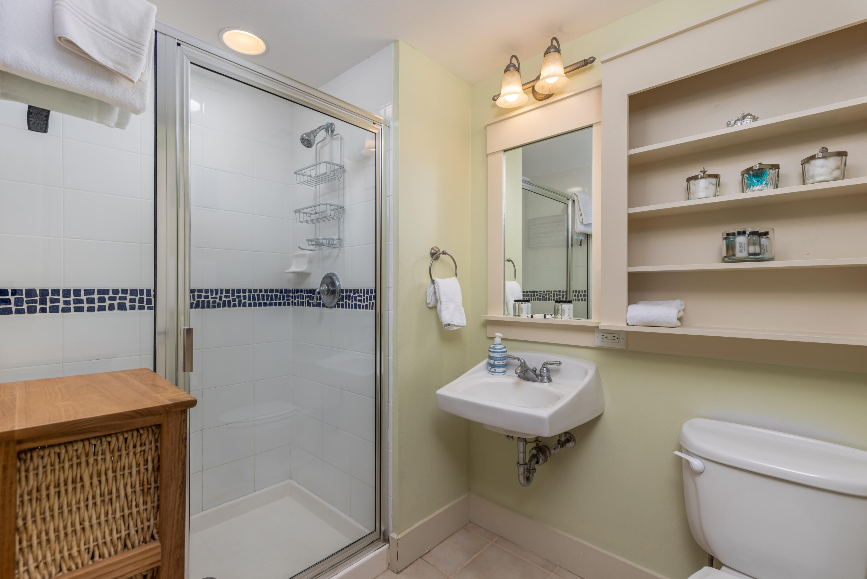 OBSERVATION POINT - Residential